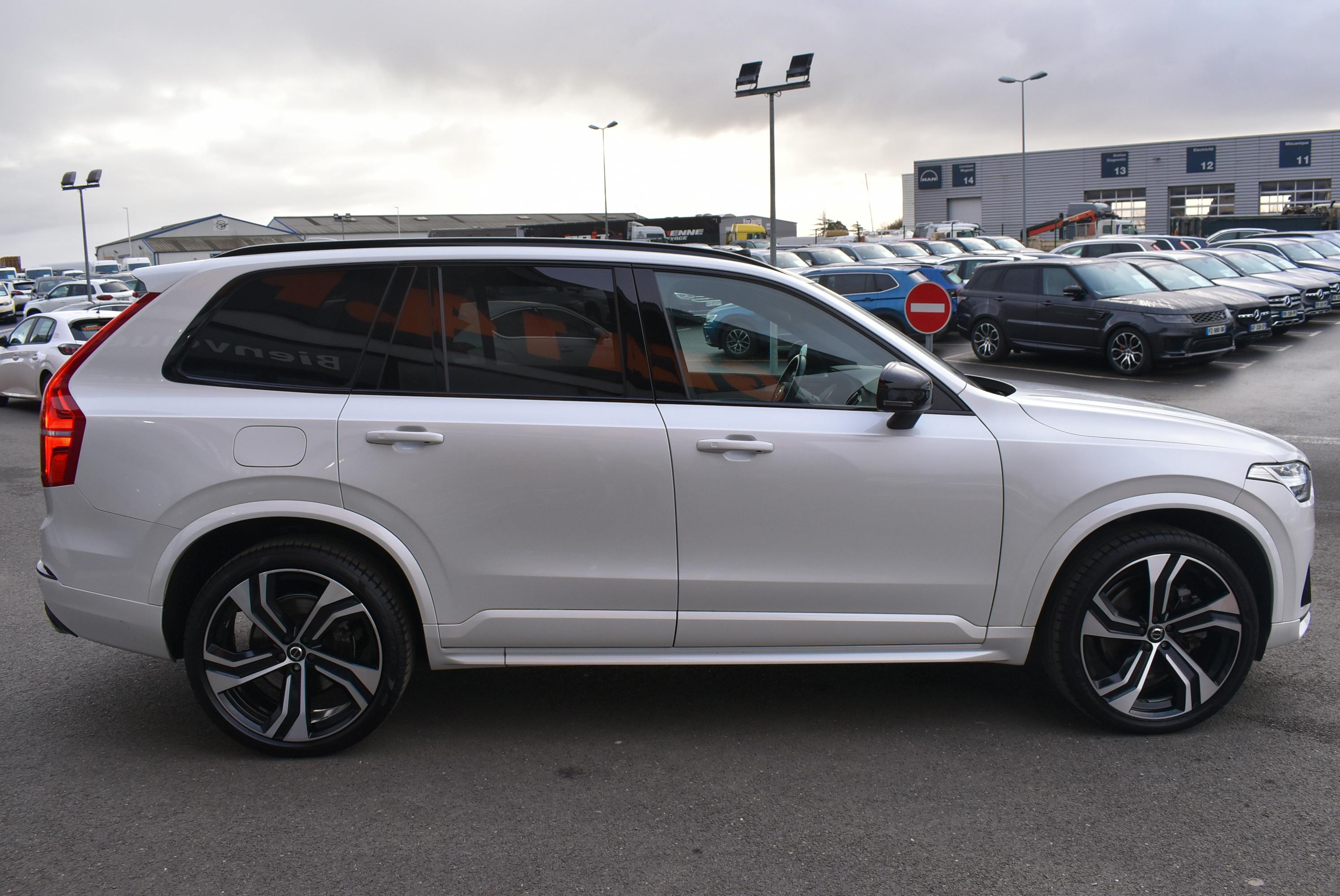 Volvo XC90  T8 AWD 303 + 87CH R-DESIGN GEARTRONIC occasion - Photo 4