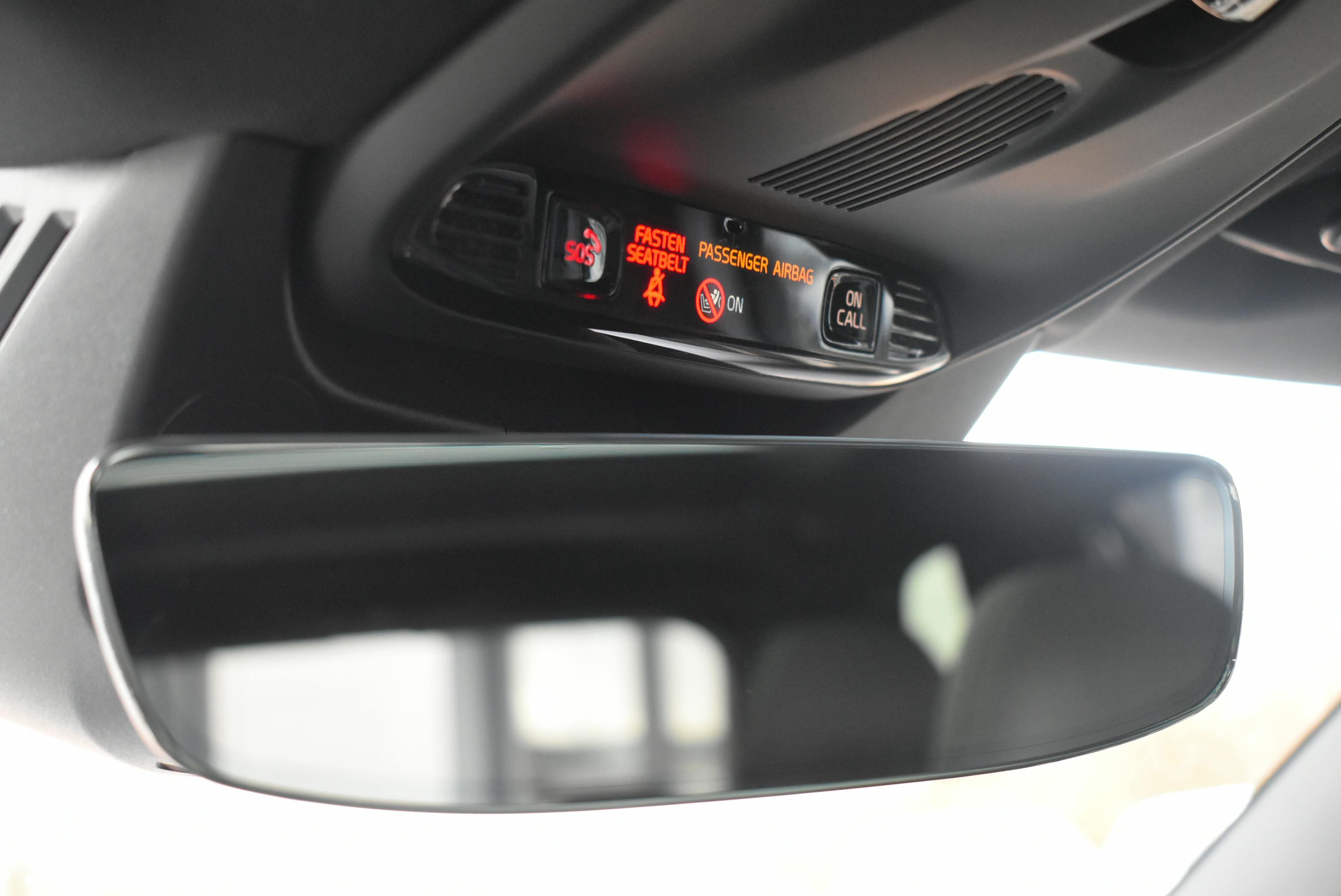 Volvo XC90  T8 AWD 303 + 87CH R-DESIGN GEARTRONIC occasion - Photo 40