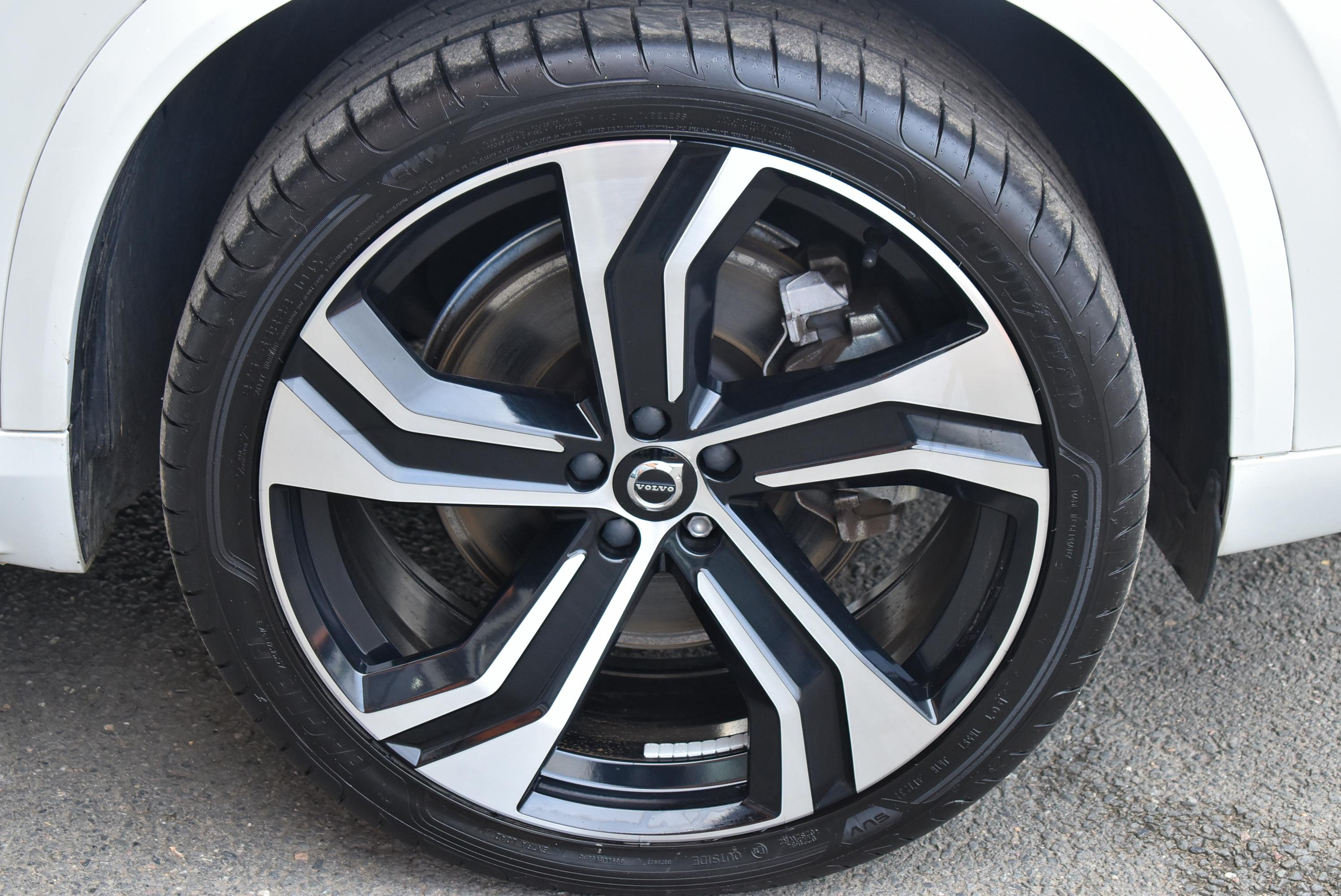 Volvo XC90  T8 AWD 303 + 87CH R-DESIGN GEARTRONIC occasion - Photo 43
