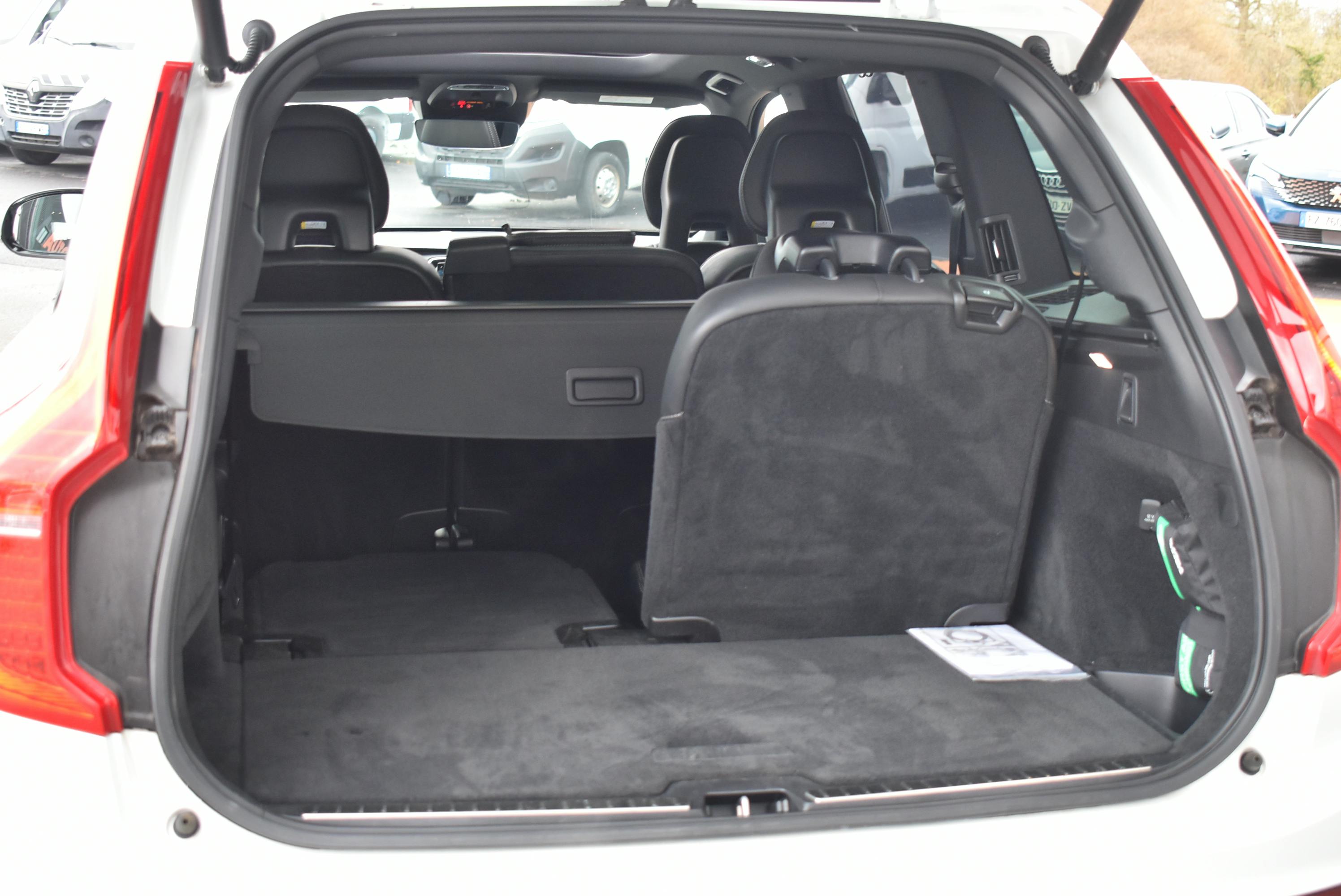 Volvo XC90  T8 AWD 303 + 87CH R-DESIGN GEARTRONIC occasion - Photo 9