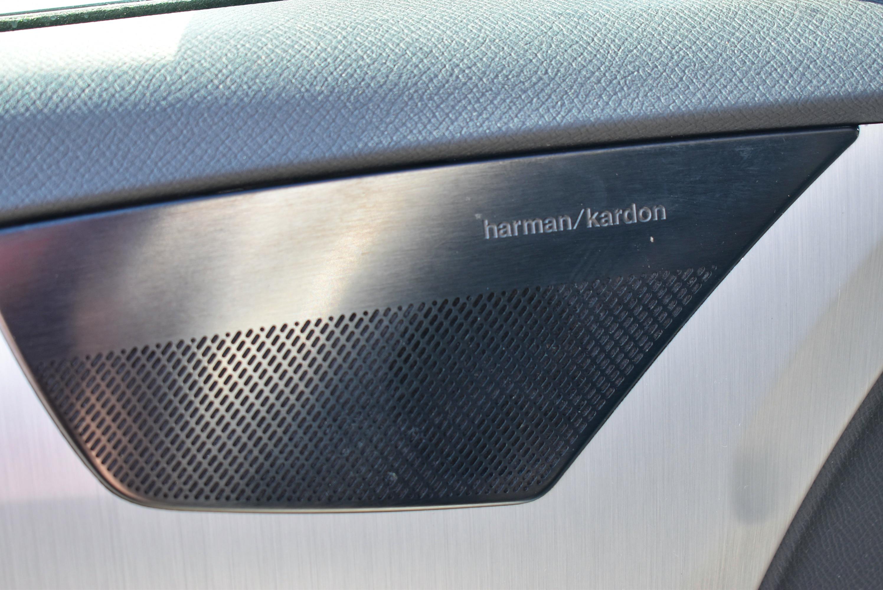 Volvo XC90  T8 AWD 303 + 87CH MOMENTUM GEARTRONIC occasion - Photo 11