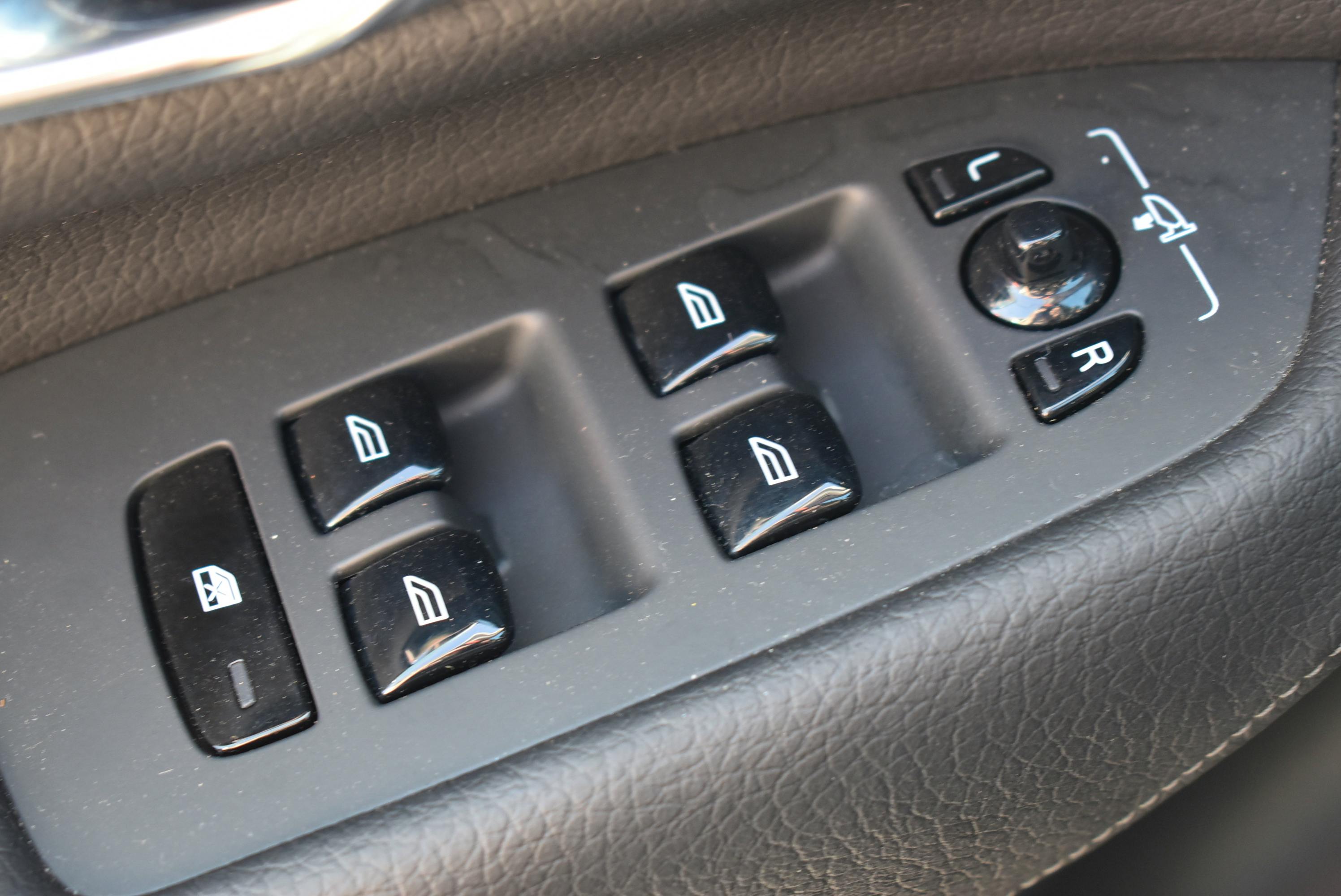 Volvo XC90  T8 AWD 303 + 87CH MOMENTUM GEARTRONIC occasion - Photo 21