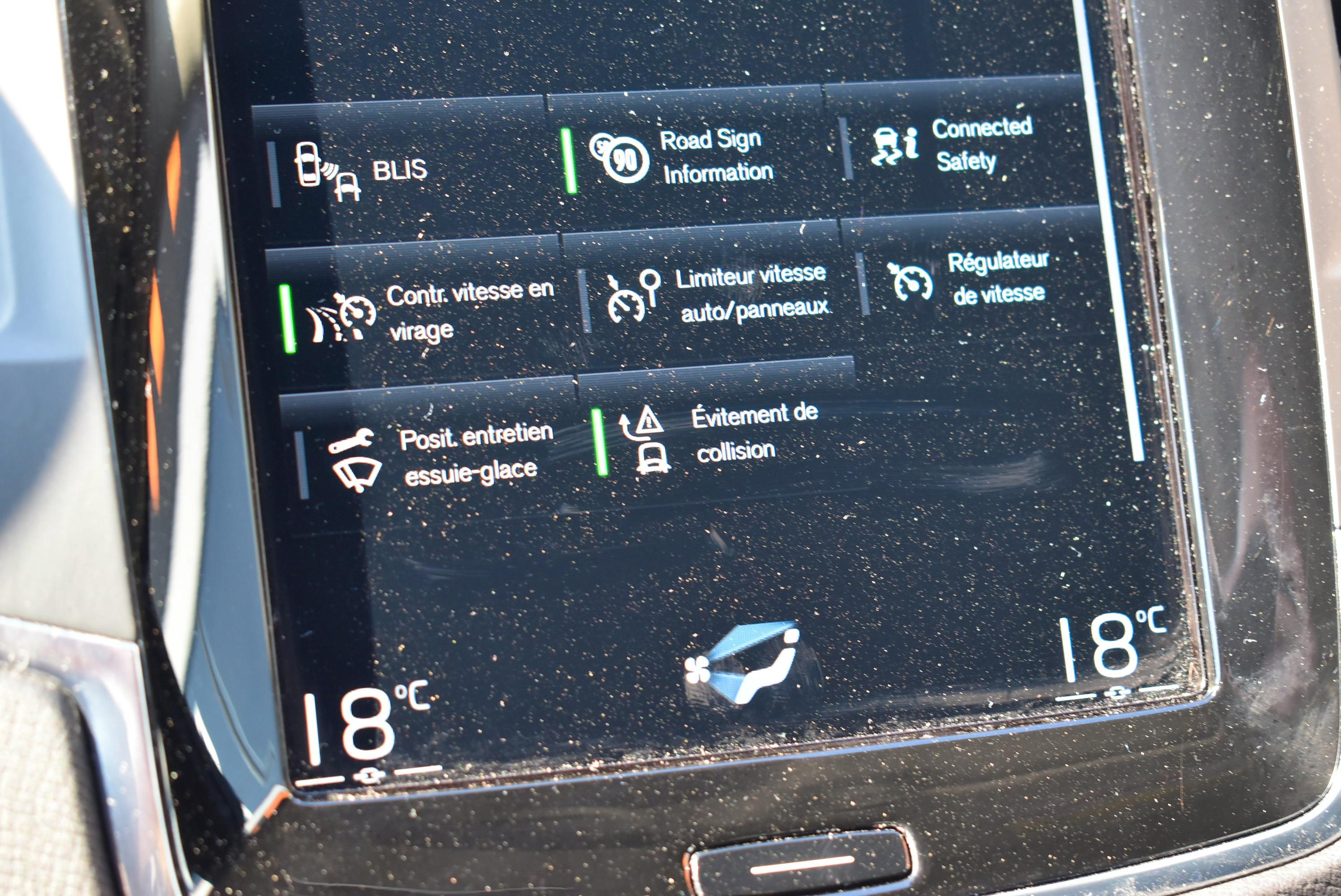 Volvo XC90  T8 AWD 303 + 87CH MOMENTUM GEARTRONIC occasion - Photo 31