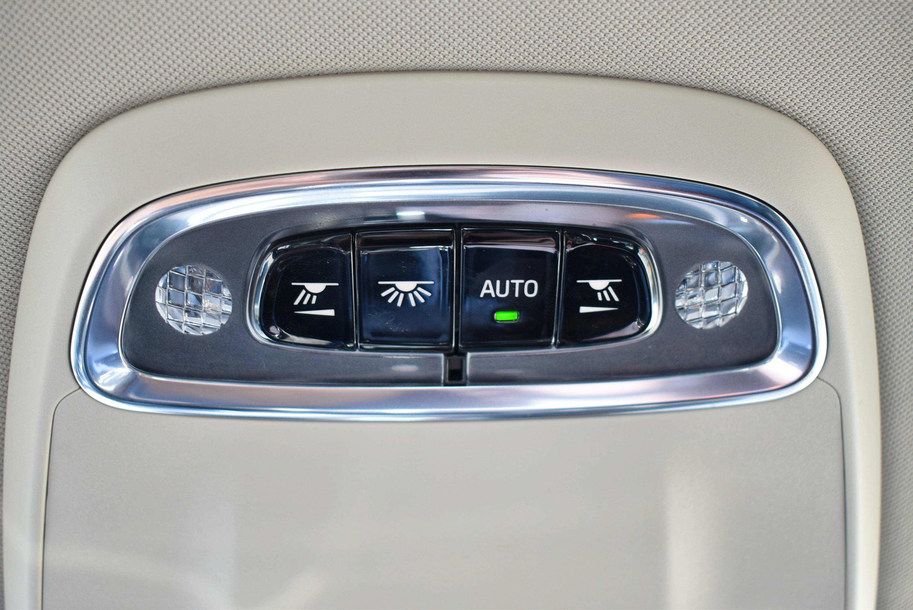 Volvo XC90  T8 AWD 303 + 87CH MOMENTUM GEARTRONIC occasion - Photo 37