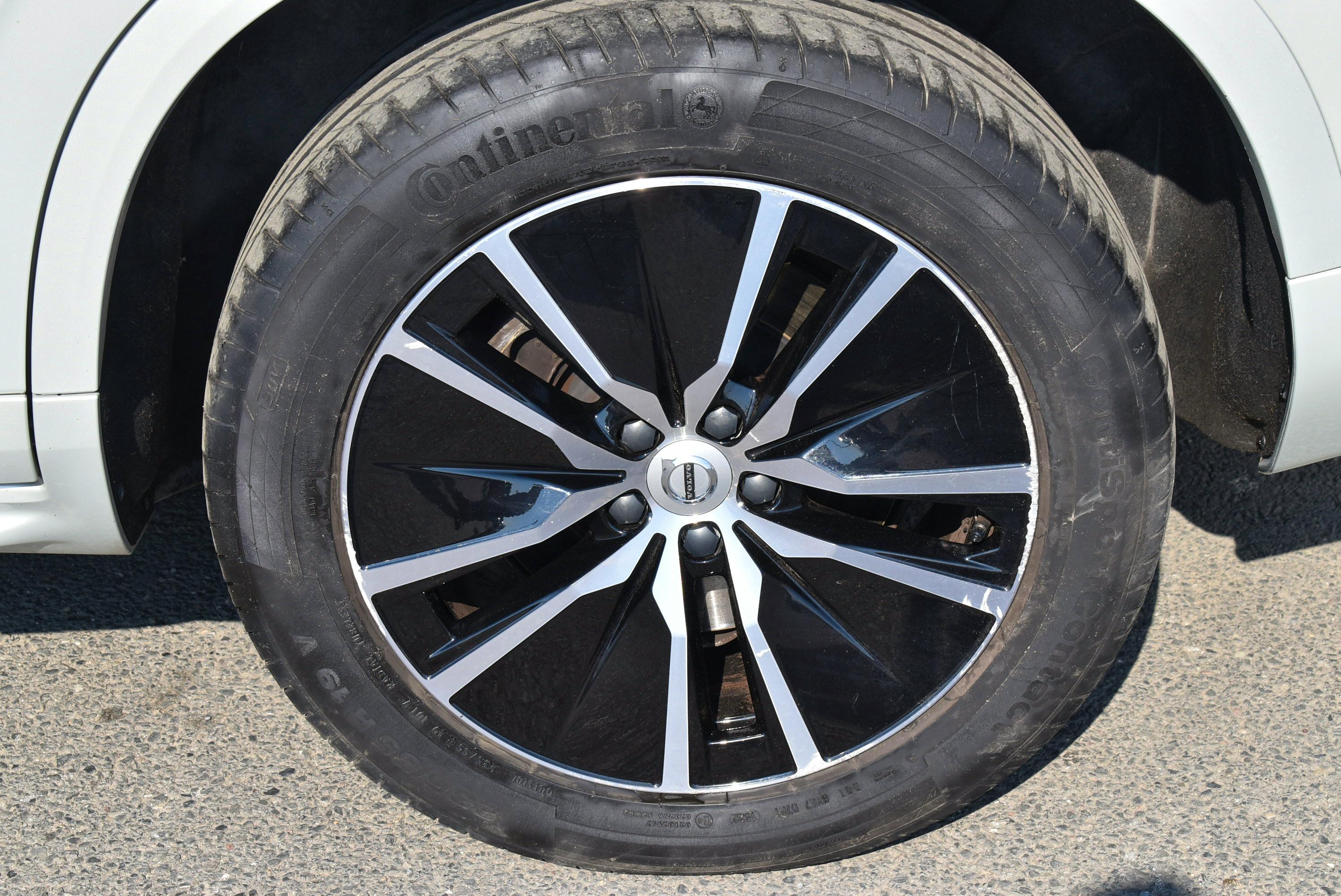 Volvo XC90  T8 AWD 303 + 87CH MOMENTUM GEARTRONIC occasion - Photo 38