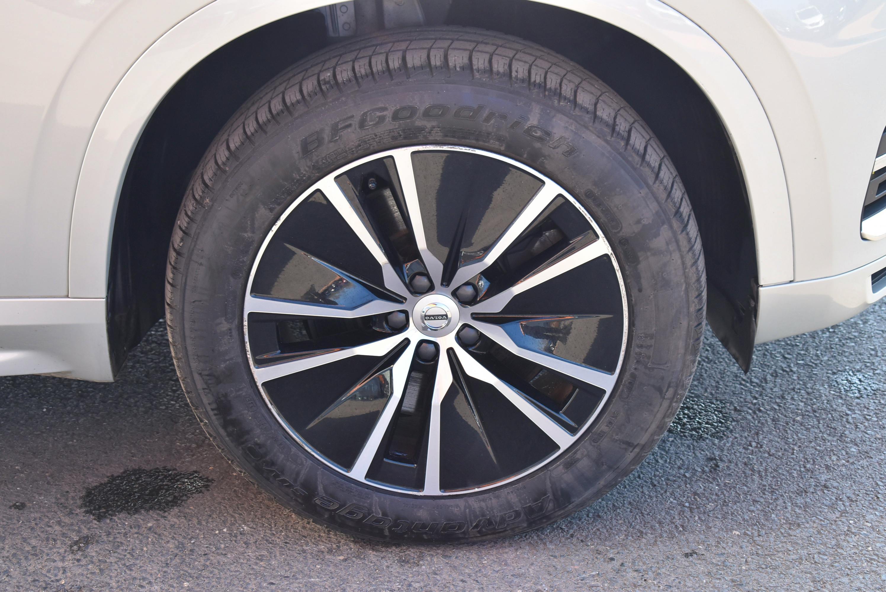 Volvo XC90  T8 AWD 303 + 87CH MOMENTUM GEARTRONIC occasion - Photo 39