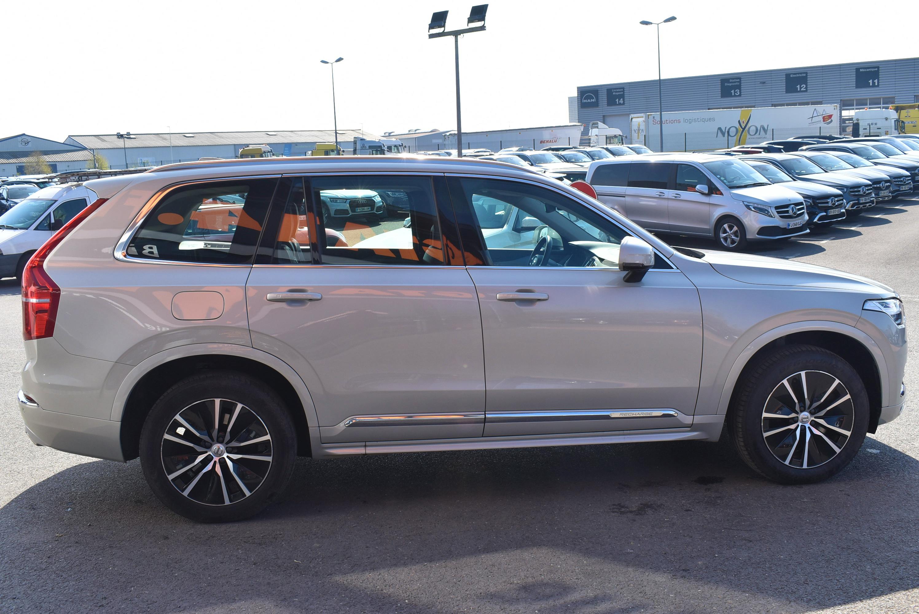 Volvo XC90  T8 AWD 303 + 87CH MOMENTUM GEARTRONIC occasion - Photo 4
