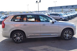 Volvo XC90  T8 AWD 303 + 87CH MOMENTUM GEARTRONIC occasion - Photo 4