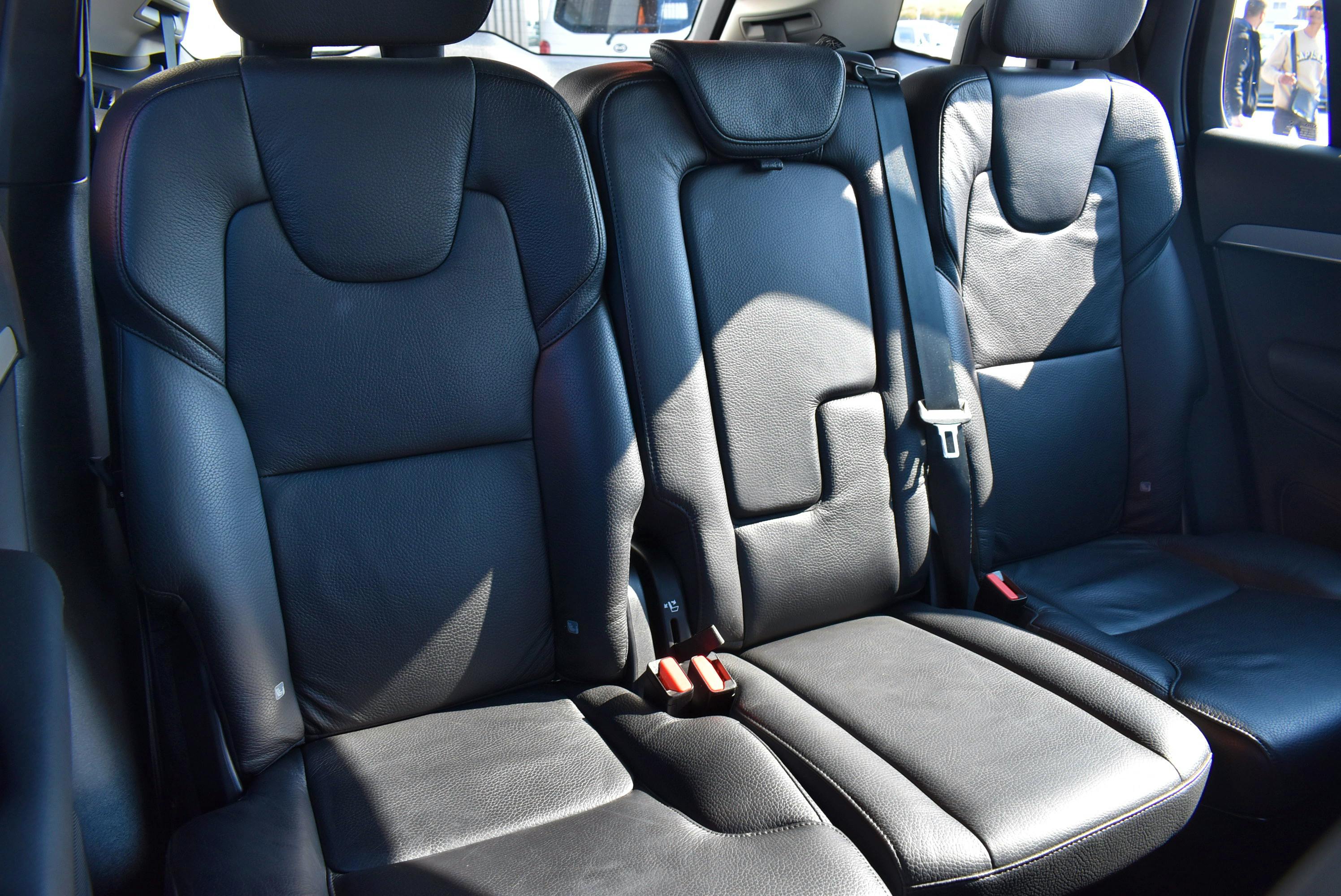 Volvo XC90  T8 AWD 303 + 87CH MOMENTUM GEARTRONIC occasion - Photo 5