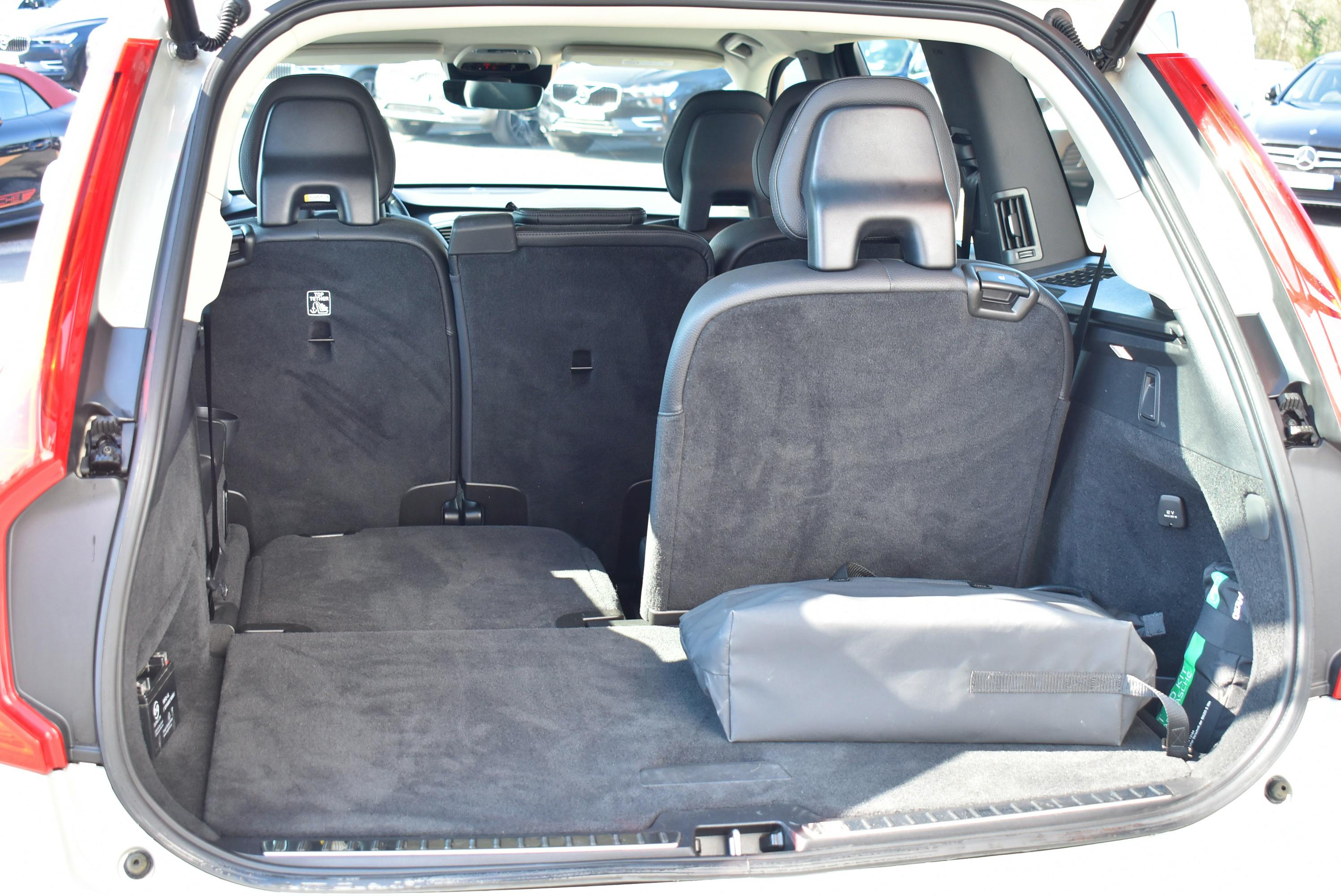 Volvo XC90  T8 AWD 303 + 87CH MOMENTUM GEARTRONIC occasion - Photo 9