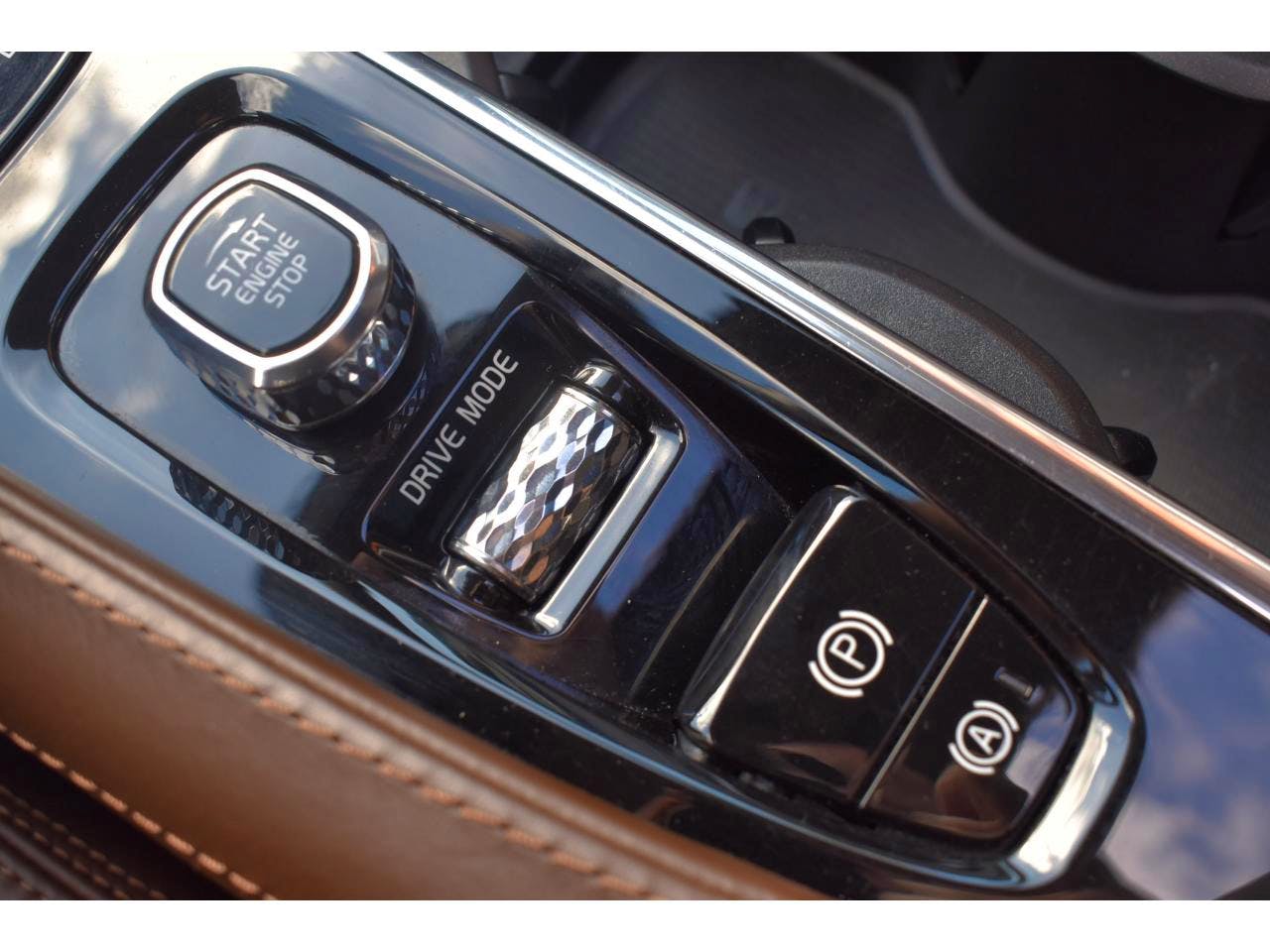 Volvo XC90  T8 Twin Engine 303+87 ch Geartronic 8 7pl Inscription occasion - Photo 26