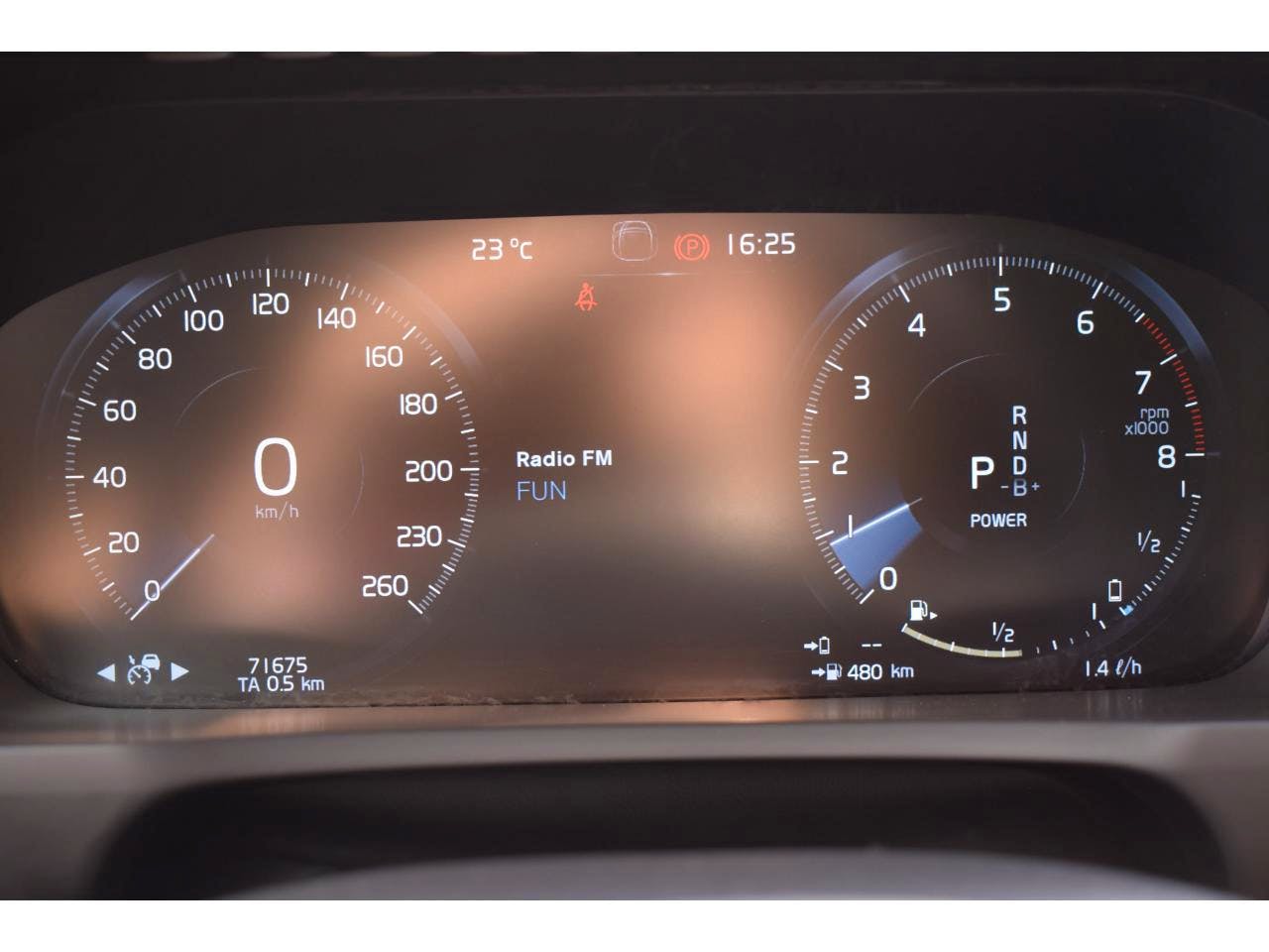 Volvo XC90  T8 Twin Engine 303+87 ch Geartronic 8 7pl Inscription occasion - Photo 6