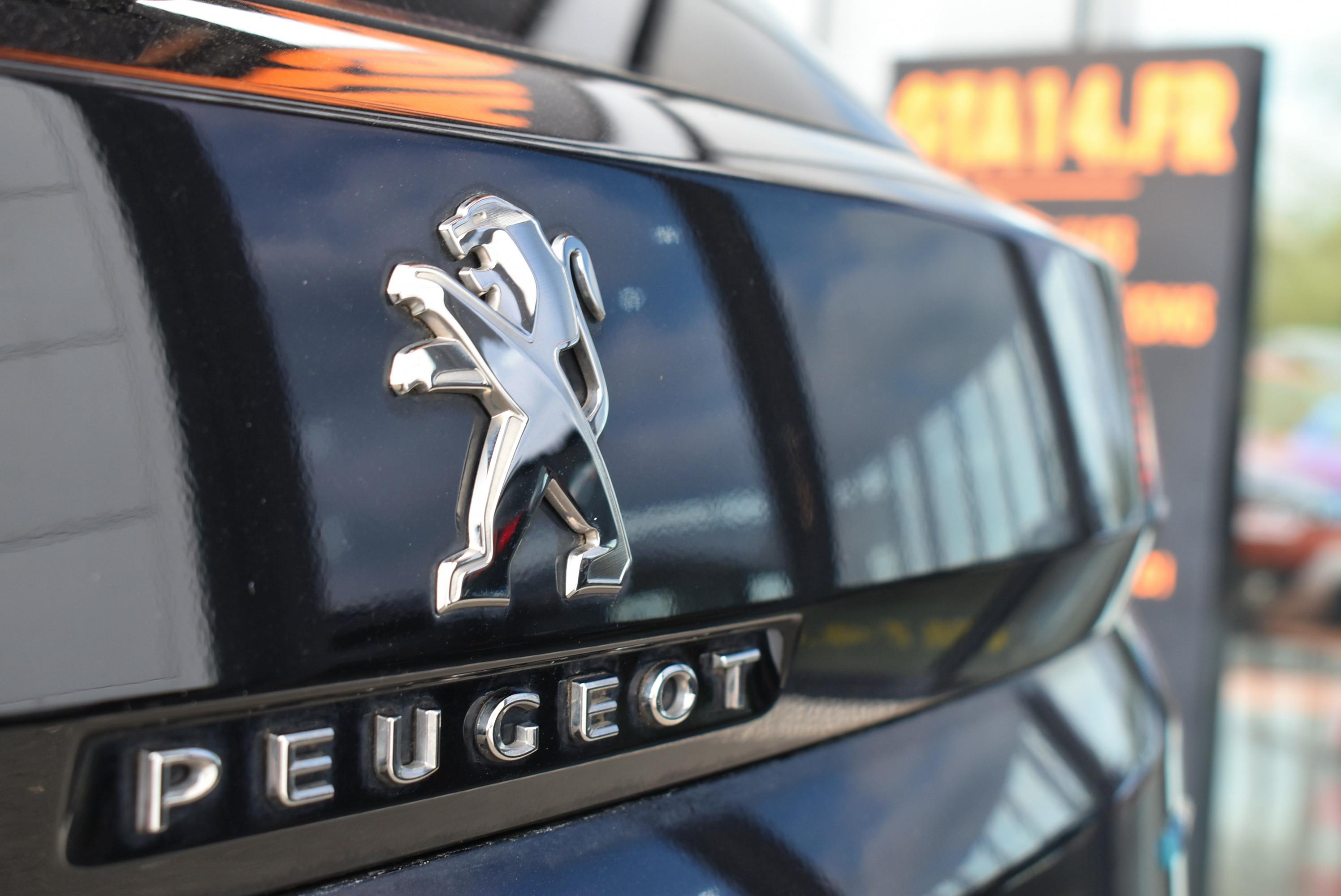 Peugeot 3008  HYBRID 225CH ALLURE E-EAT8 10CV occasion - Photo 19