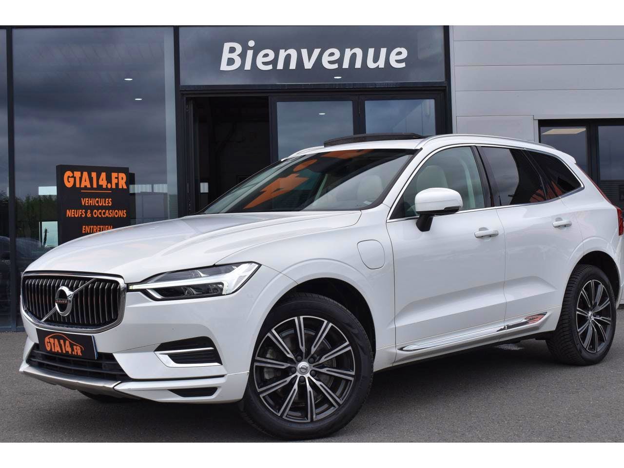 Volvo XC60  T8 Twin Engine 303 ch + 87 ch Geartronic 8 Inscription Luxe occasion - Photo 1
