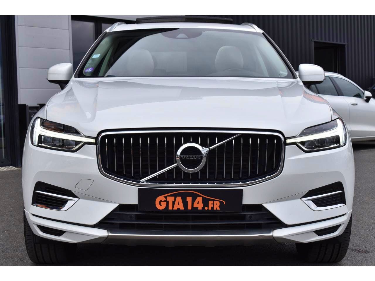 Volvo XC60  T8 Twin Engine 303 ch + 87 ch Geartronic 8 Inscription Luxe occasion - Photo 17