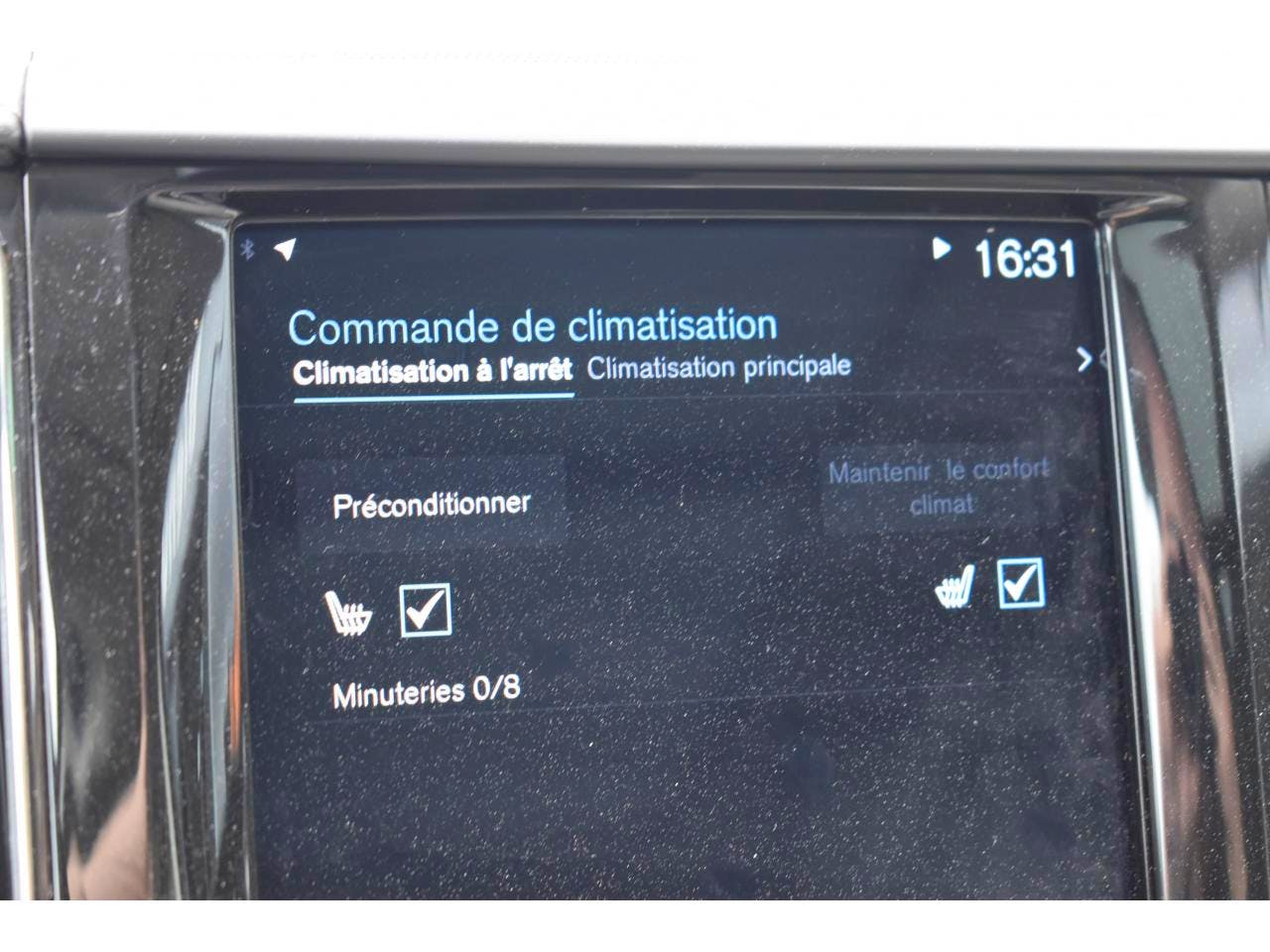 Volvo XC60  T8 Twin Engine 303 ch + 87 ch Geartronic 8 Inscription Luxe occasion - Photo 29