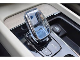 Volvo XC60  T8 Twin Engine 303 ch + 87 ch Geartronic 8 Inscription Luxe occasion - Photo 32
