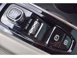 Volvo XC60  T8 Twin Engine 303 ch + 87 ch Geartronic 8 Inscription Luxe occasion - Photo 33