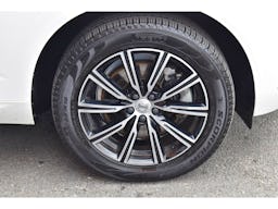 Volvo XC60  T8 Twin Engine 303 ch + 87 ch Geartronic 8 Inscription Luxe occasion - Photo 38
