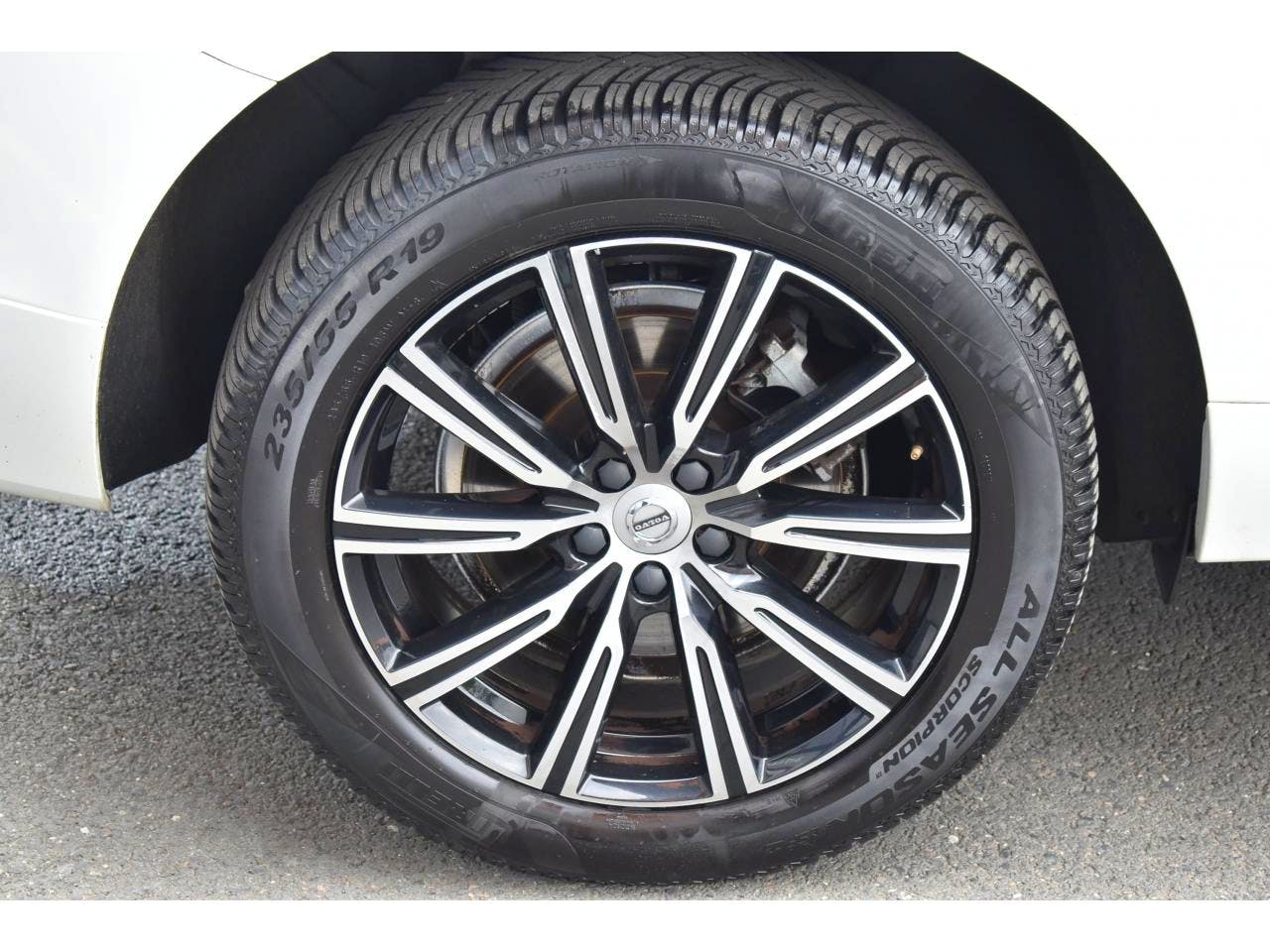 Volvo XC60  T8 Twin Engine 303 ch + 87 ch Geartronic 8 Inscription Luxe occasion - Photo 39