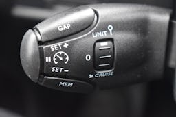 Citroën C5 Aircross  1.6 HYBRIDE RECHARGEABLE 180CH FEEL PACK E-EAT8 occasion - Photo 28