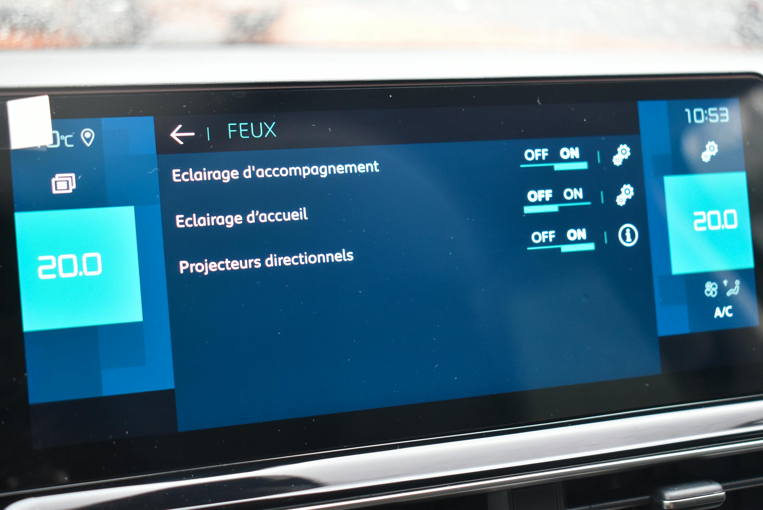 Citroën C5 Aircross  1.6 HYBRIDE RECHARGEABLE 180CH FEEL PACK E-EAT8 occasion - Photo 33