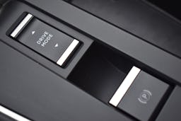 Citroën C5 Aircross  1.6 HYBRIDE RECHARGEABLE 180CH FEEL PACK E-EAT8 occasion - Photo 40