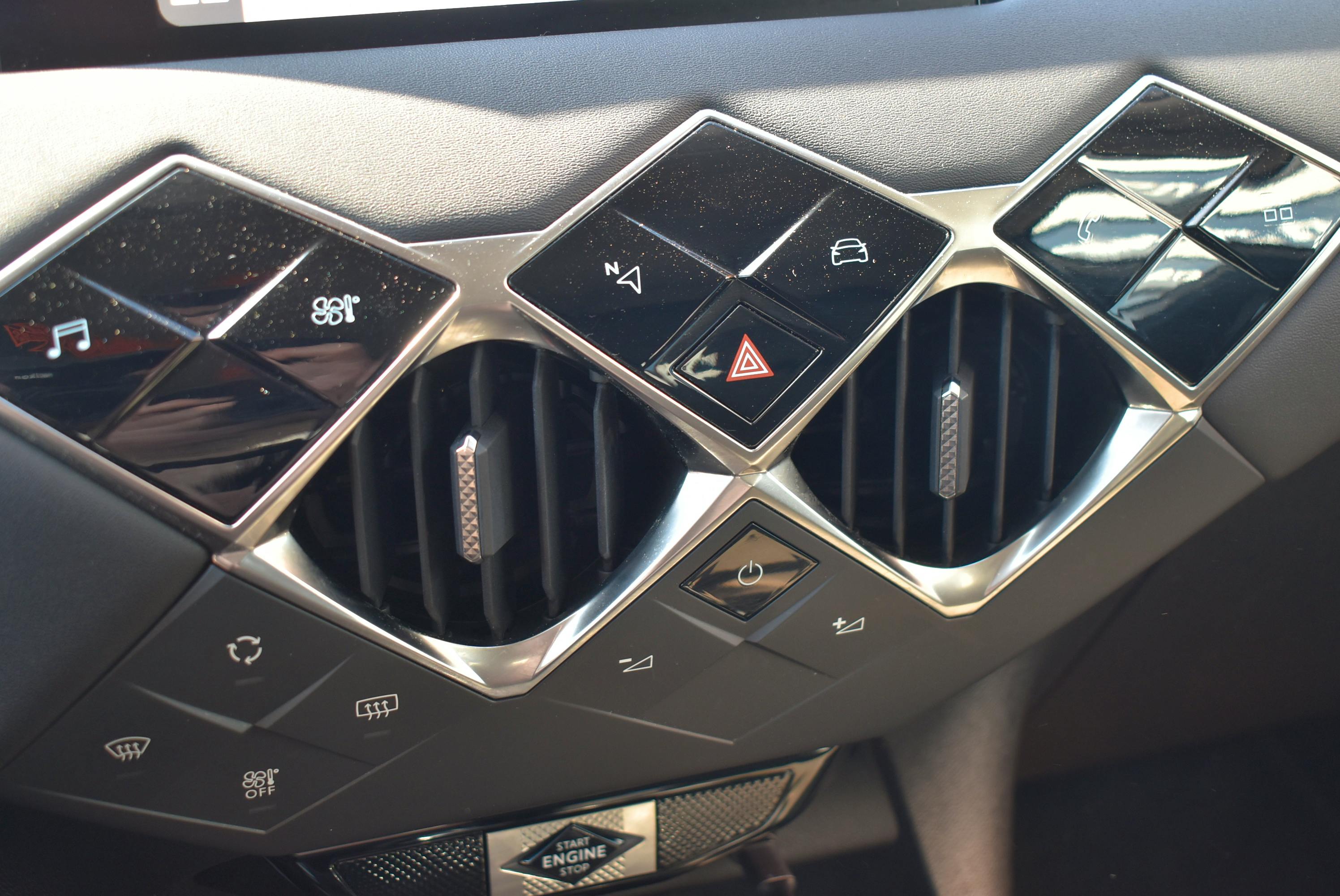 DS DS 3 CROSSBACK  E-TENSE BASTILLE occasion - Photo 12