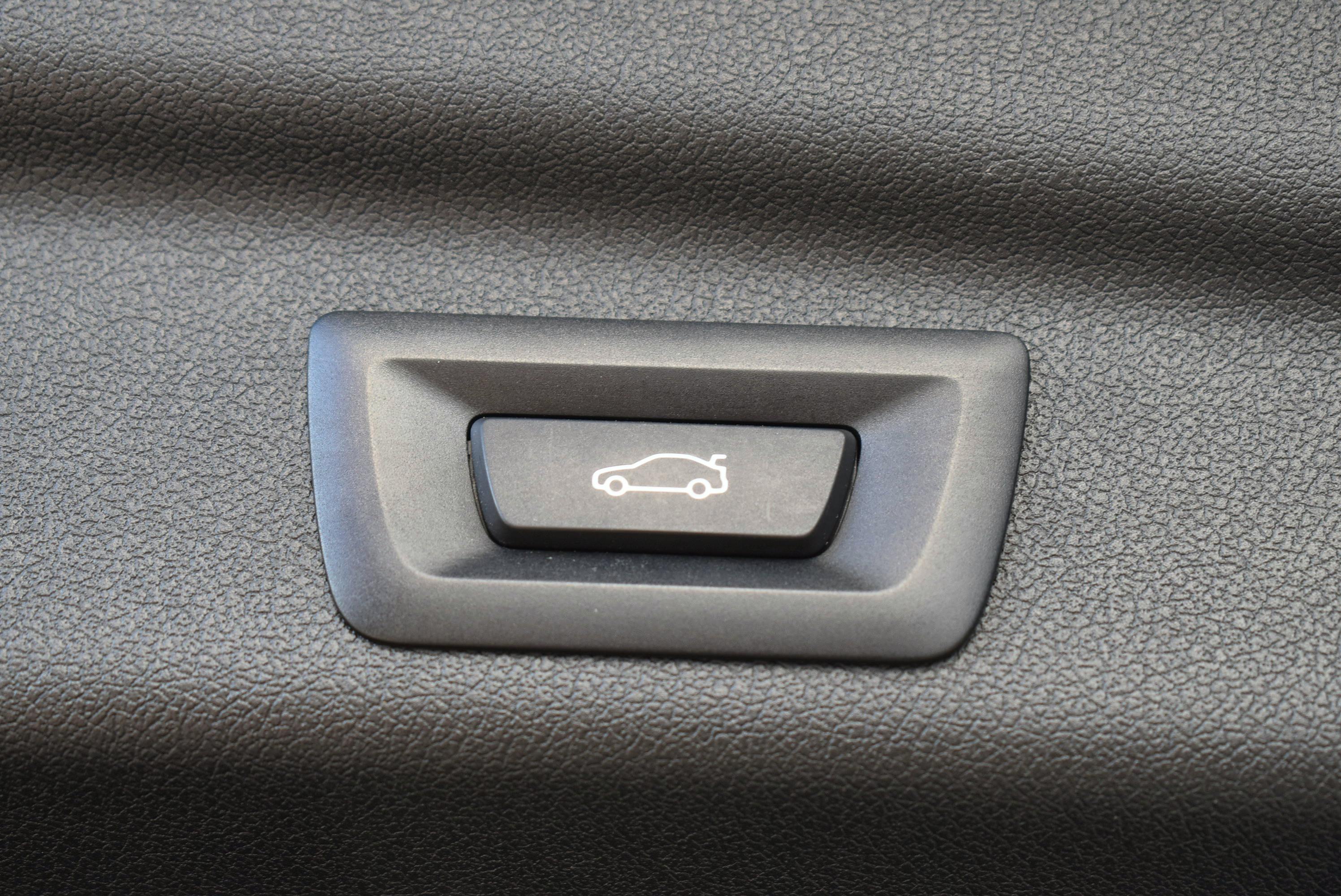 BMW Série 2 F45 Active Tourer  220I 170CH BUSINESS DESIGN DKG7 occasion - Photo 10