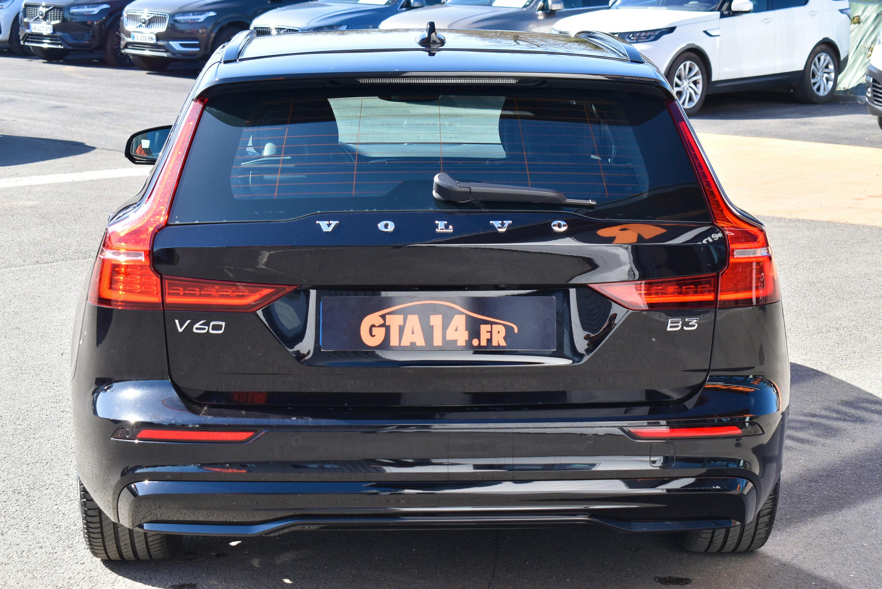 Volvo V60  B3 163CH R-DESIGN DCT 7 occasion - Photo 18