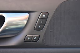 Volvo V60  B3 163CH R-DESIGN DCT 7 occasion - Photo 22