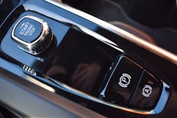 Volvo V60  B3 163CH R-DESIGN DCT 7 occasion - Photo 30