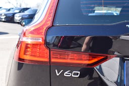 Volvo V60  B3 163CH R-DESIGN DCT 7 occasion - Photo 37