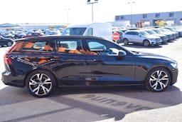 Volvo V60  B3 163CH R-DESIGN DCT 7 occasion - Photo 4