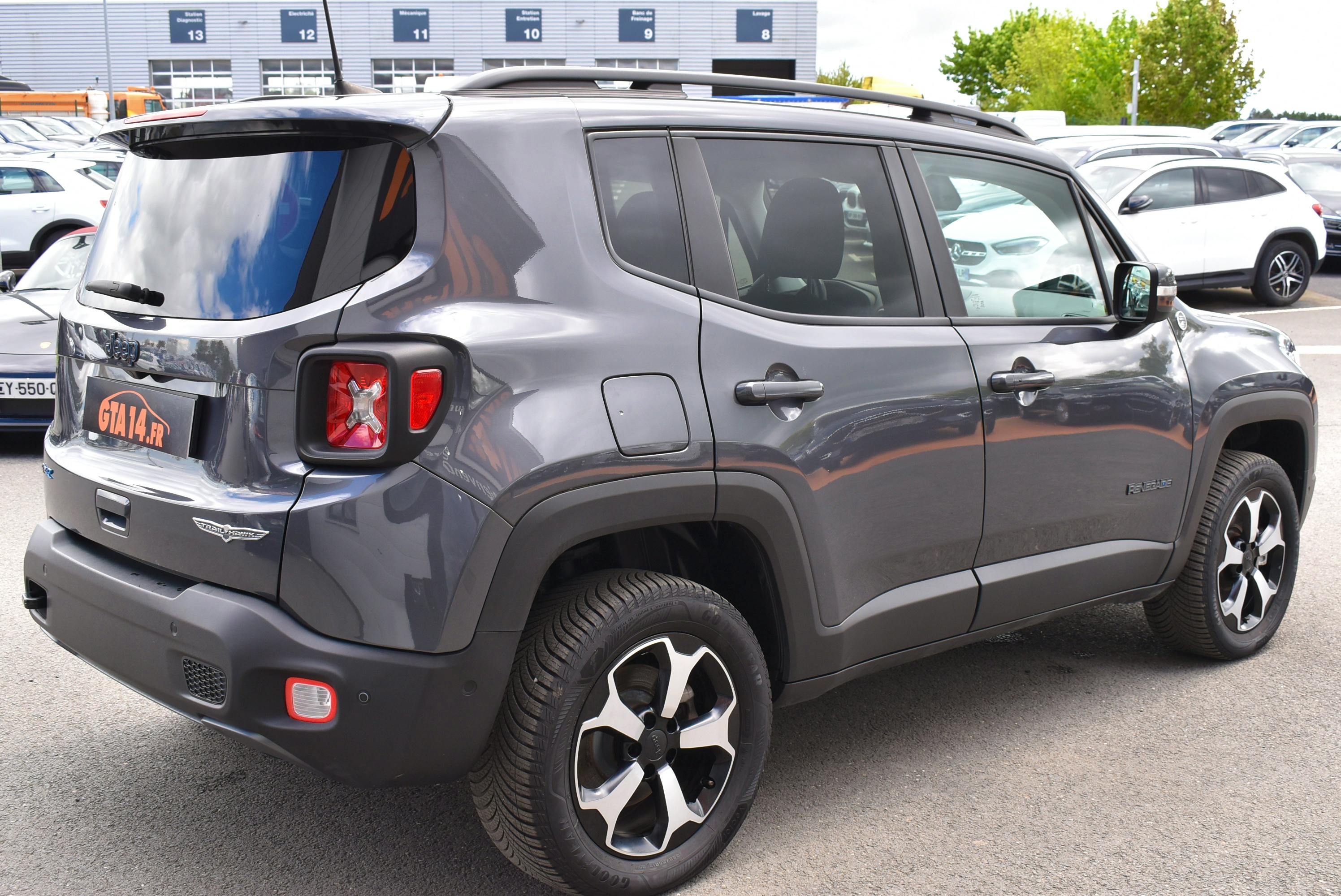 Jeep Renegade  1.3 TURBO T4 240CH 4XE TRAILHAWK AT6 occasion - Photo 2