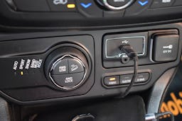 Jeep Renegade  1.3 TURBO T4 240CH 4XE TRAILHAWK AT6 occasion - Photo 28