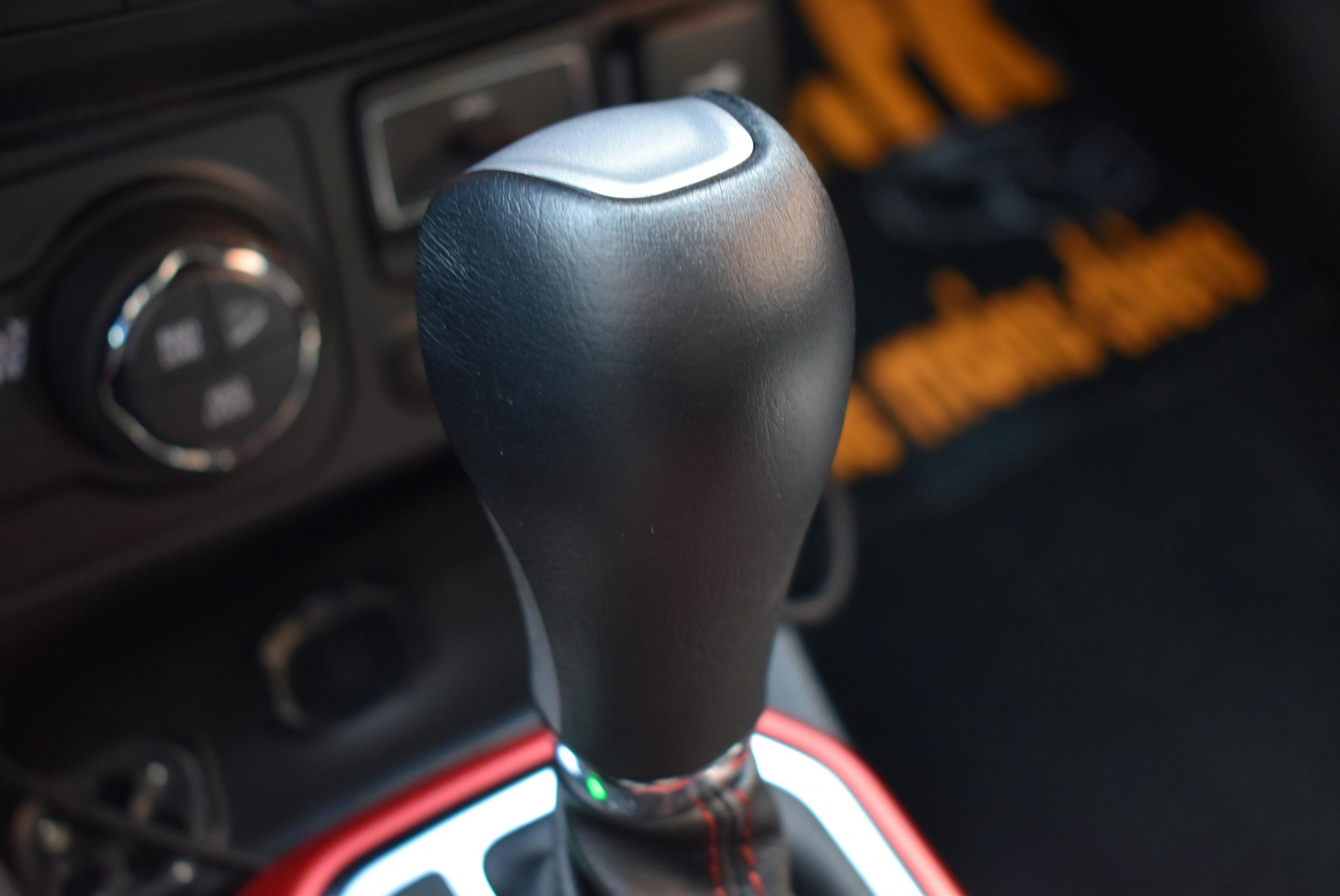 Jeep Renegade  1.3 TURBO T4 240CH 4XE TRAILHAWK AT6 occasion - Photo 29
