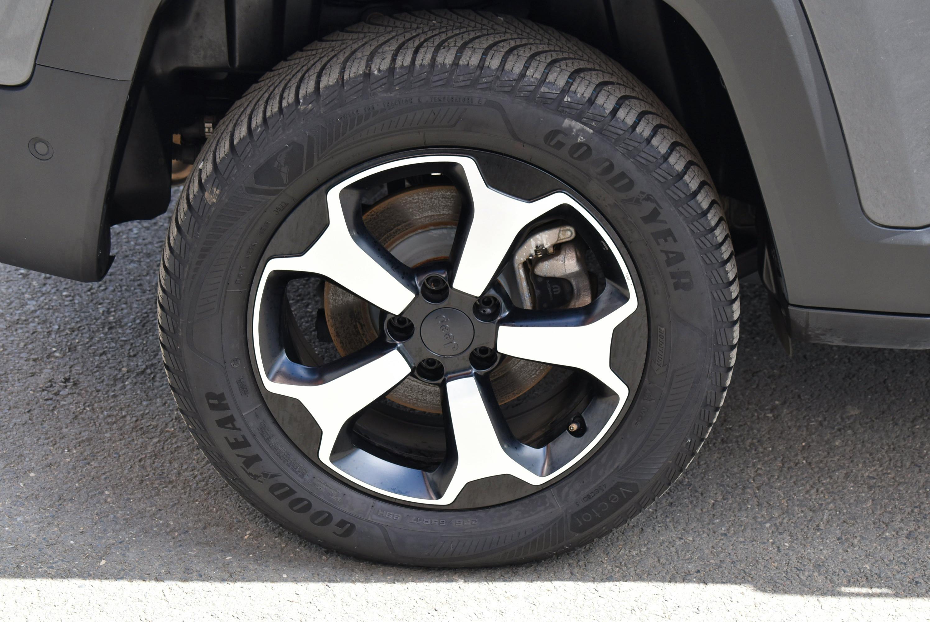 Jeep Renegade  1.3 TURBO T4 240CH 4XE TRAILHAWK AT6 occasion - Photo 37