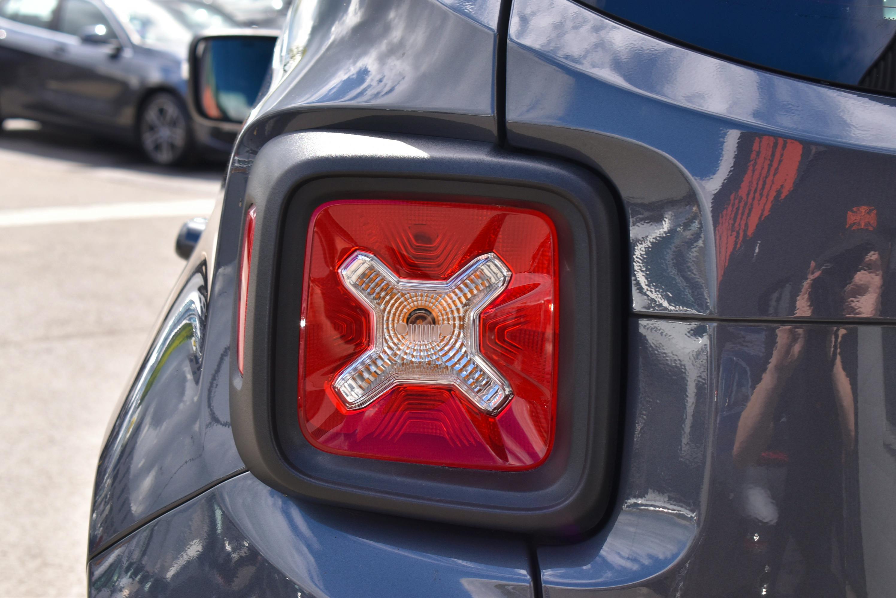 Jeep Renegade  1.3 TURBO T4 240CH 4XE TRAILHAWK AT6 occasion - Photo 38