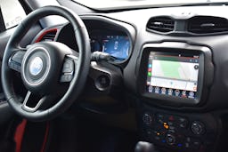 Jeep Renegade  1.3 TURBO T4 240CH 4XE TRAILHAWK AT6 occasion - Photo 6