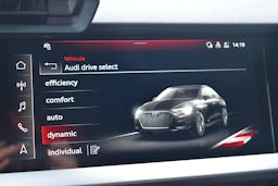 Audi A3  35 TFSI 150CH MILD HYBRID BUSINESS LINE S TRONIC 7 occasion - Photo 31