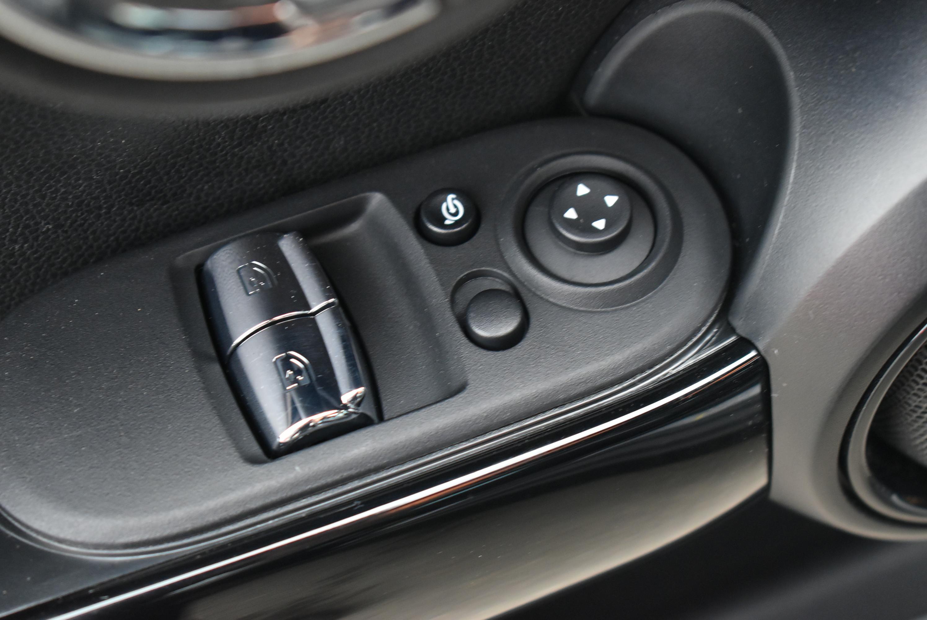 Mini Mini  COOPER SE 184CH YOURS  CUIR + T OUVRANT +HARMAN KARDON occasion - Photo 10