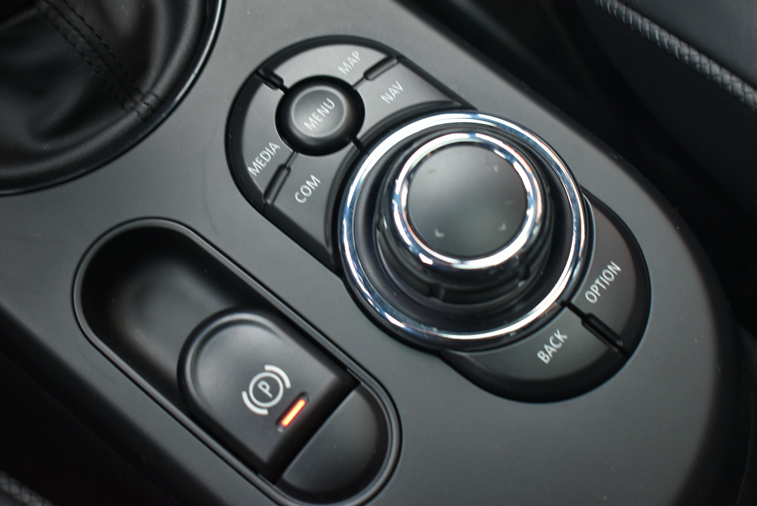 Mini Mini  COOPER SE 184CH YOURS  CUIR + T OUVRANT +HARMAN KARDON occasion - Photo 31