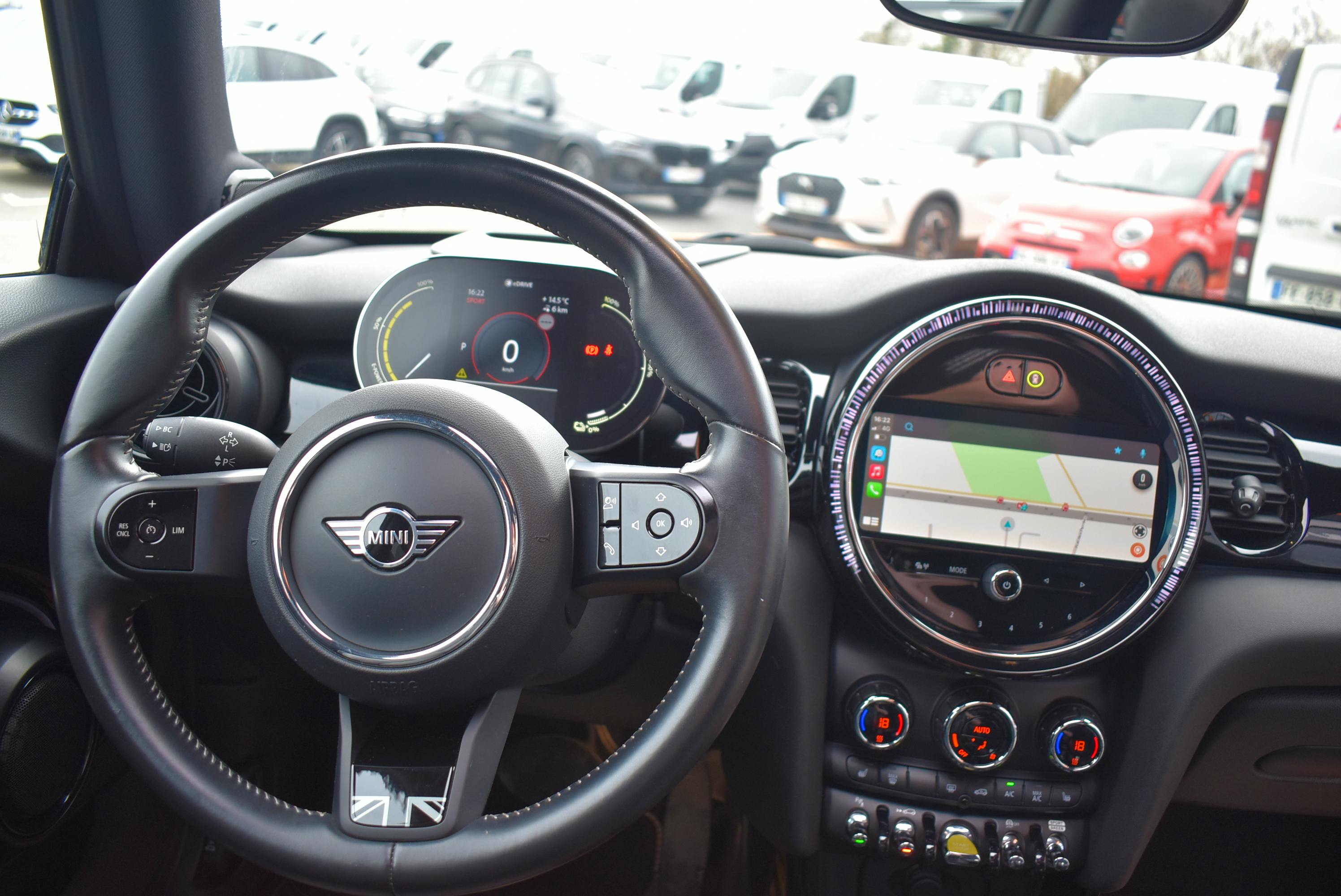Mini Mini  COOPER SE 184CH YOURS  CUIR + T OUVRANT +HARMAN KARDON occasion - Photo 7