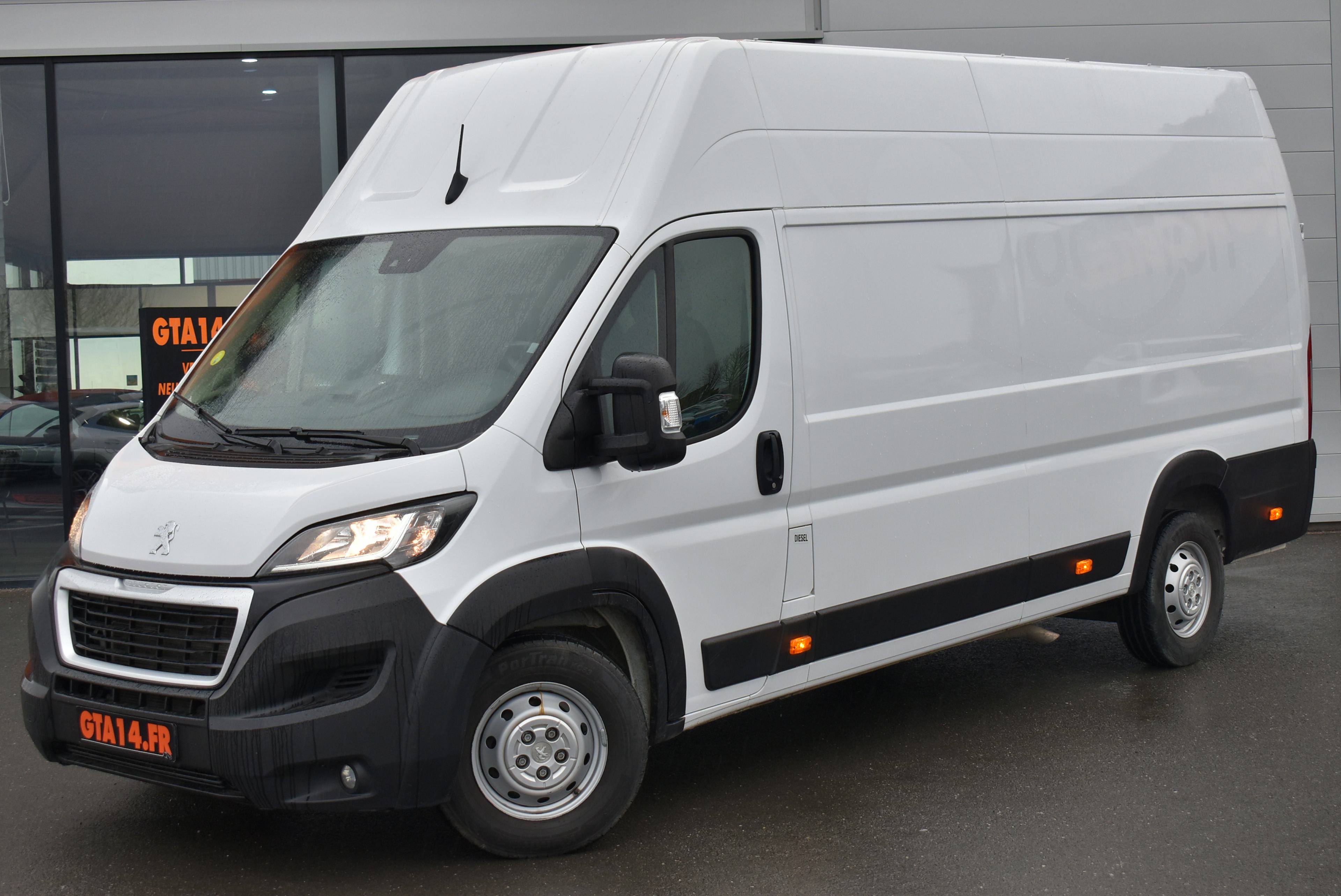 Peugeot Boxer 435 L4H3 2.2 BLUEHDI S&S 140CH ASPHALT occasion