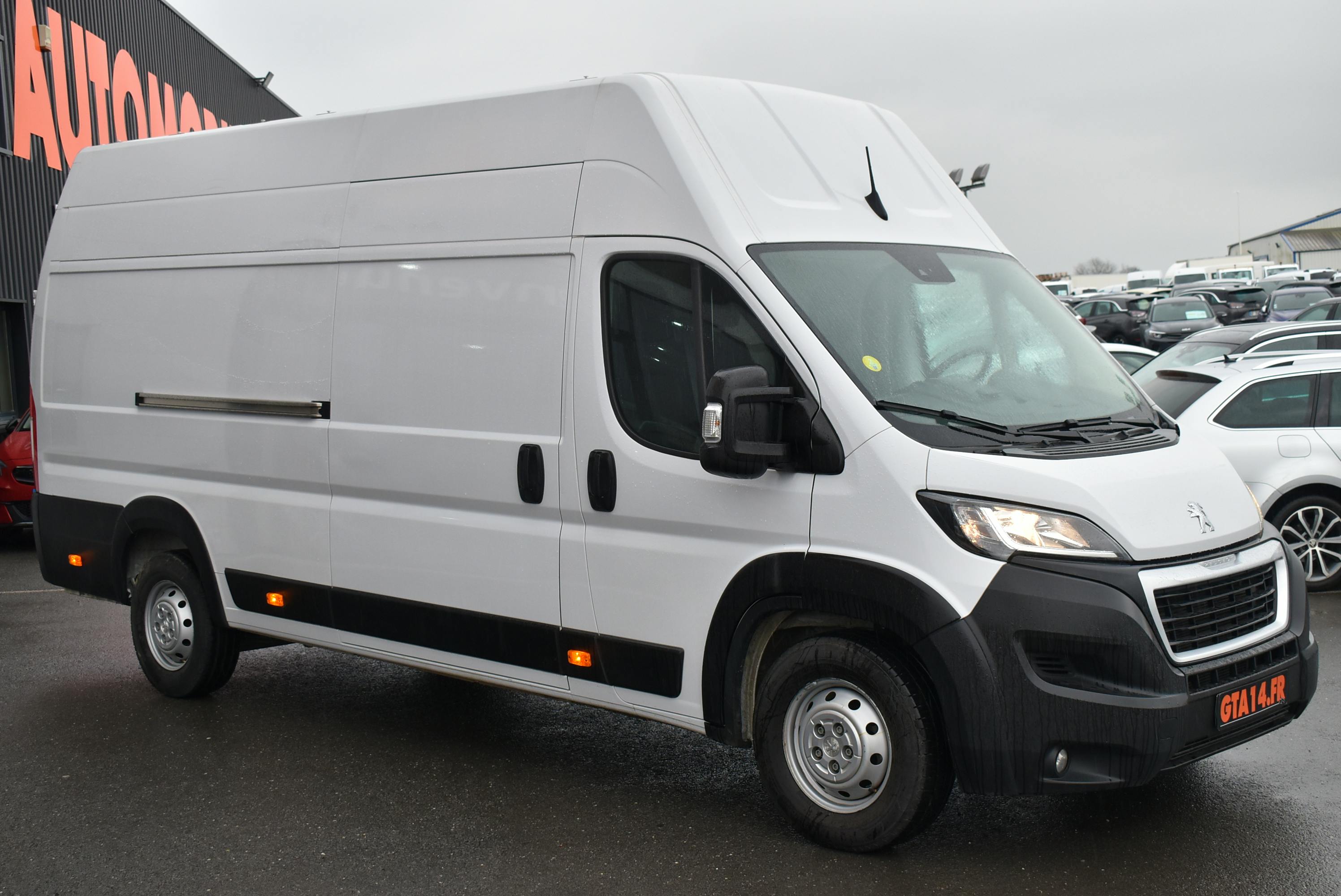 Peugeot Boxer  435 L4H3 2.2 BLUEHDI S&S 140CH ASPHALT occasion - Photo 19