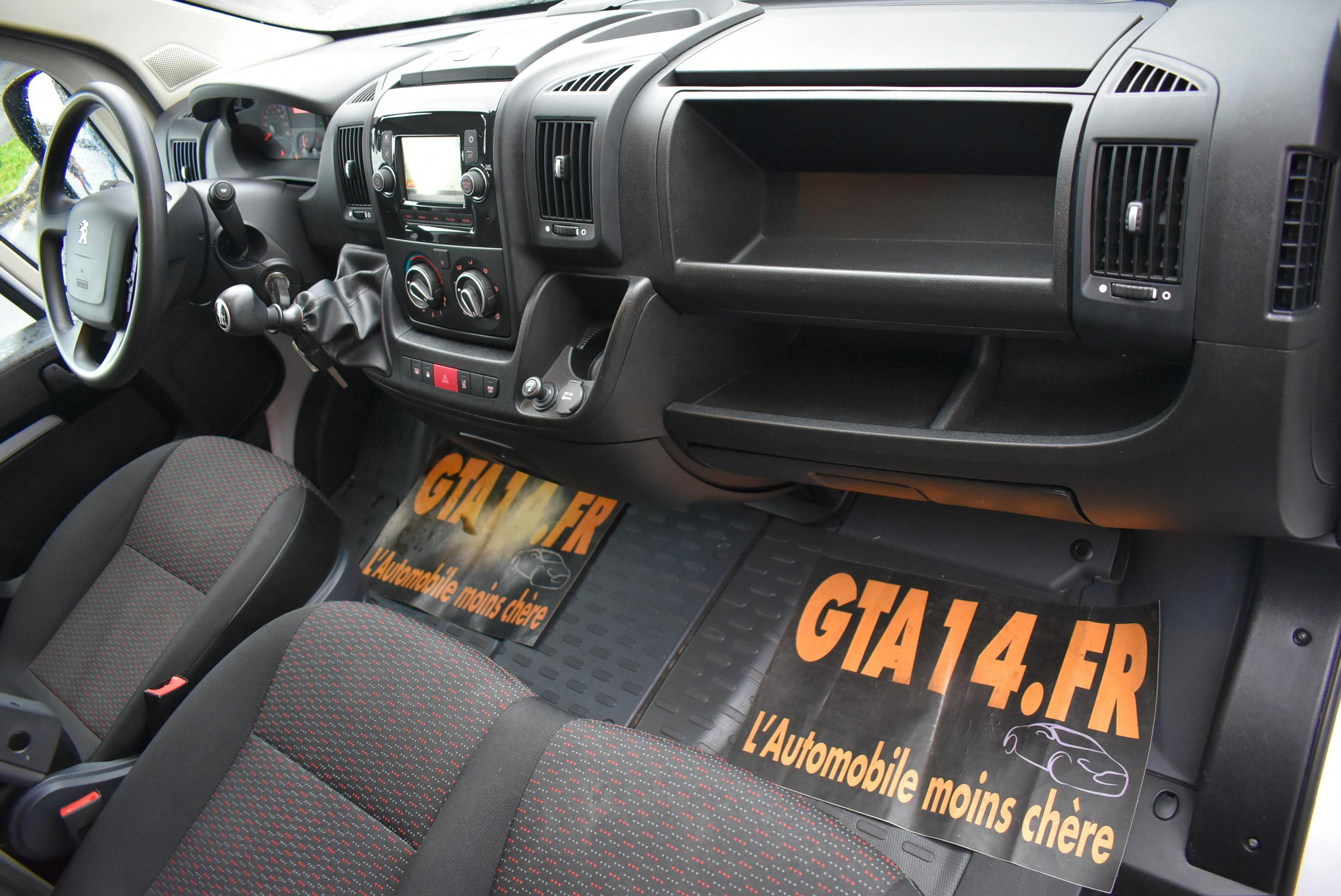Peugeot Boxer  435 L4H3 2.2 BLUEHDI S&S 140CH ASPHALT occasion - Photo 3