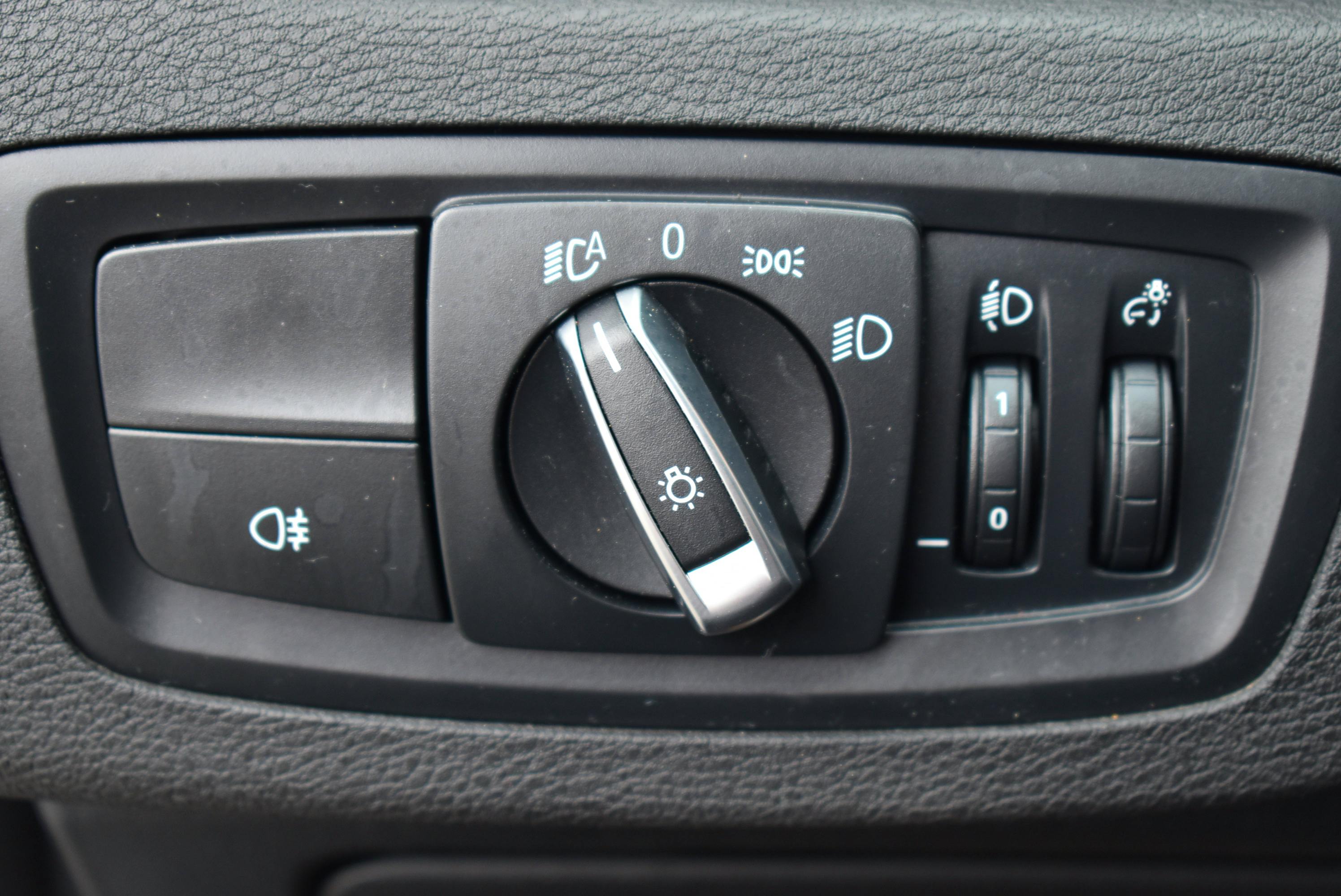 BMW X1 F48  XDRIVE25EA 220CH BUSINESS DESIGN occasion - Photo 21