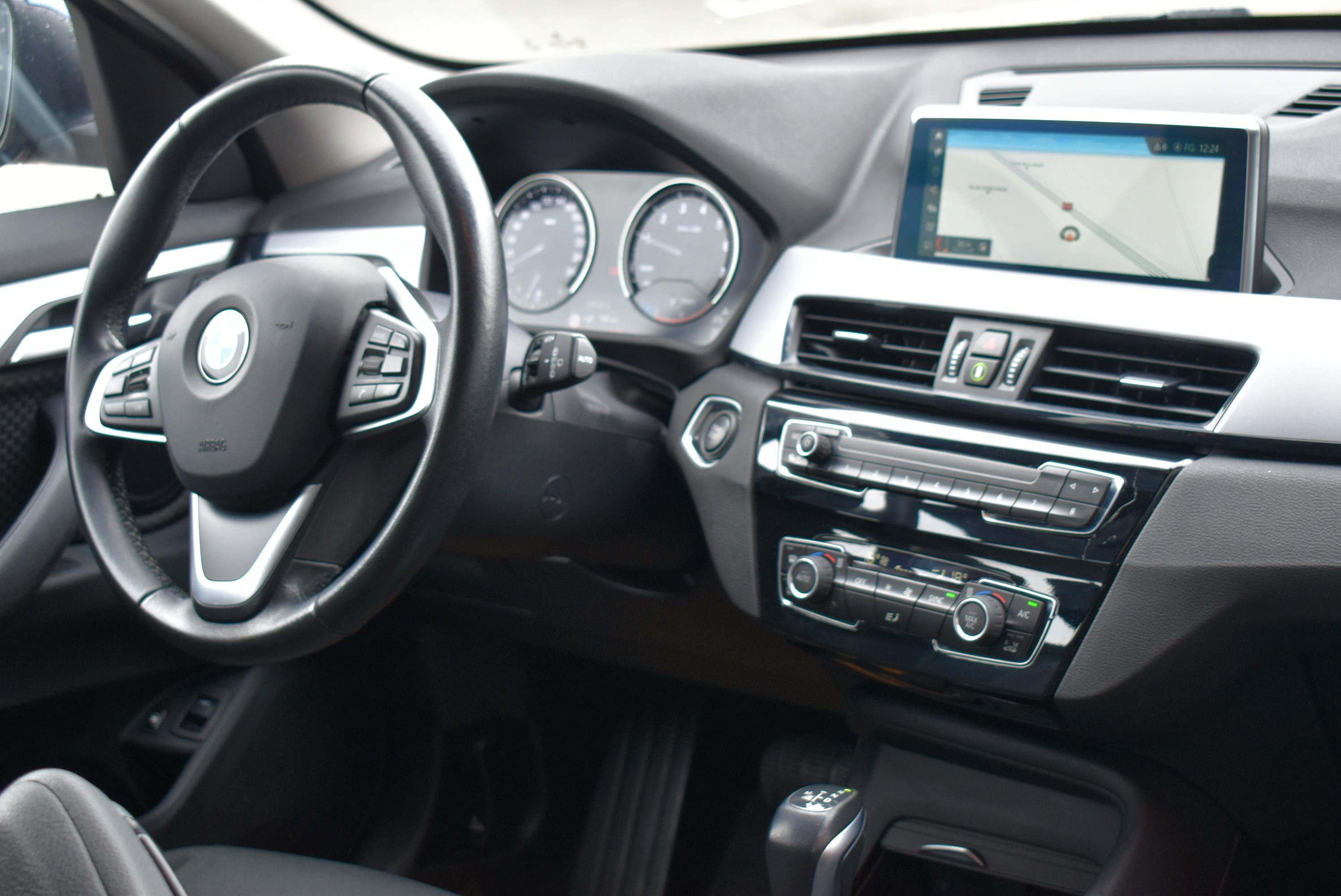 BMW X1 F48  XDRIVE25EA 220CH BUSINESS DESIGN occasion - Photo 6