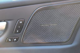 Volvo XC60 T8 AWD RECHARGE 310 + 145CH ULTIMATE STYLE CHROME GEARTRONIC occasion - Photo 11